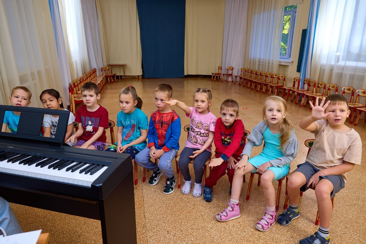 Отзывы о работе фотографа для школы и детского сада в Новосибирске. Выпускной альбом Новосибирск