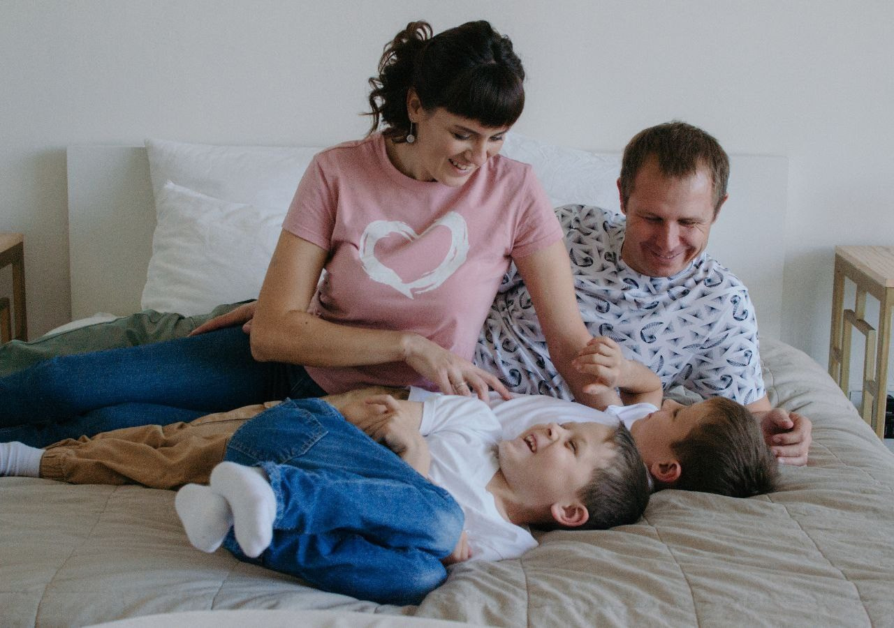 Студийные семейные съемки. Семейный фотограф в Новосибирске Юрк Виктория