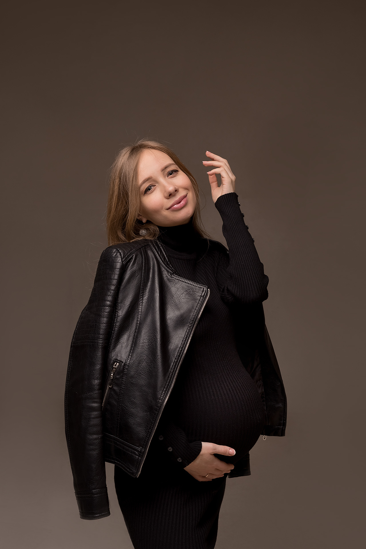 Фотосессия беременности в Циклораме. Фотограф Юлия Кондратьева