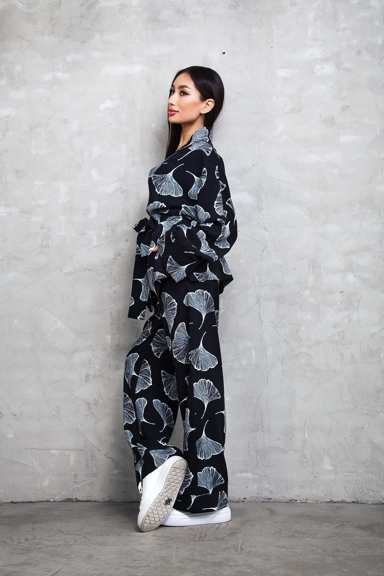 Реклама женской одежды. Натан Супервайзер по Продакшену