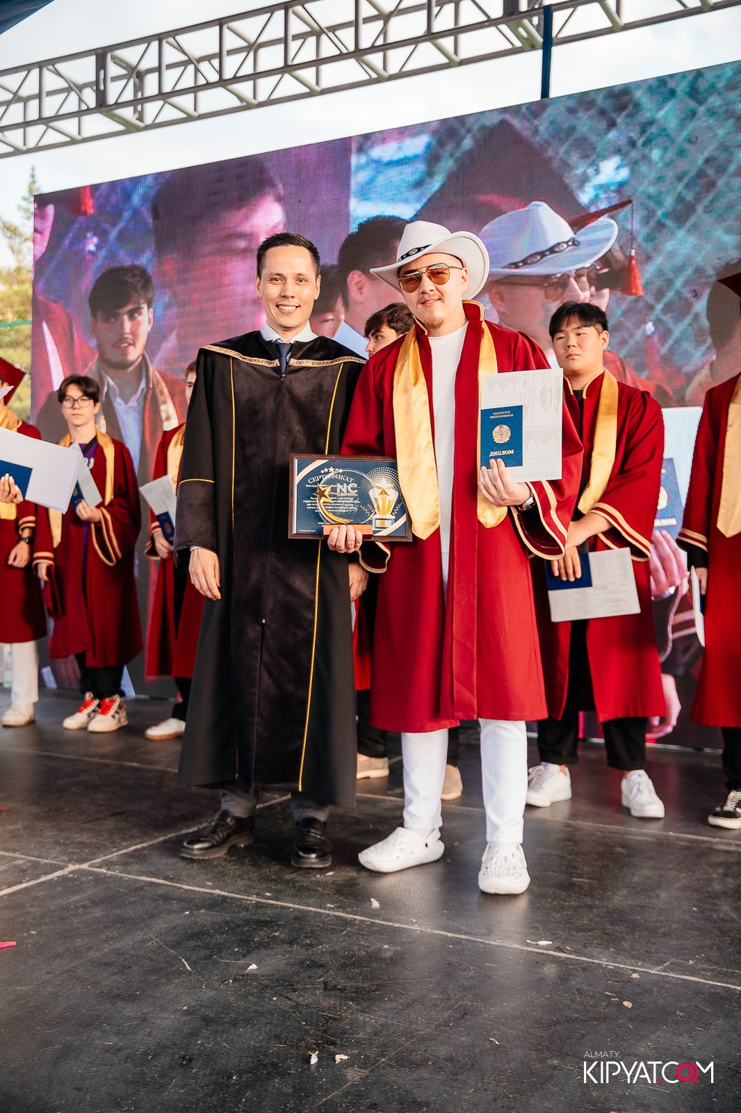 ВРУЧЕНИЕ ДИПЛОМОВ — НАРХОЗ КОЛЛЕДЖ. Part 4. КИПЯТКОМ АЛМАТЫ!