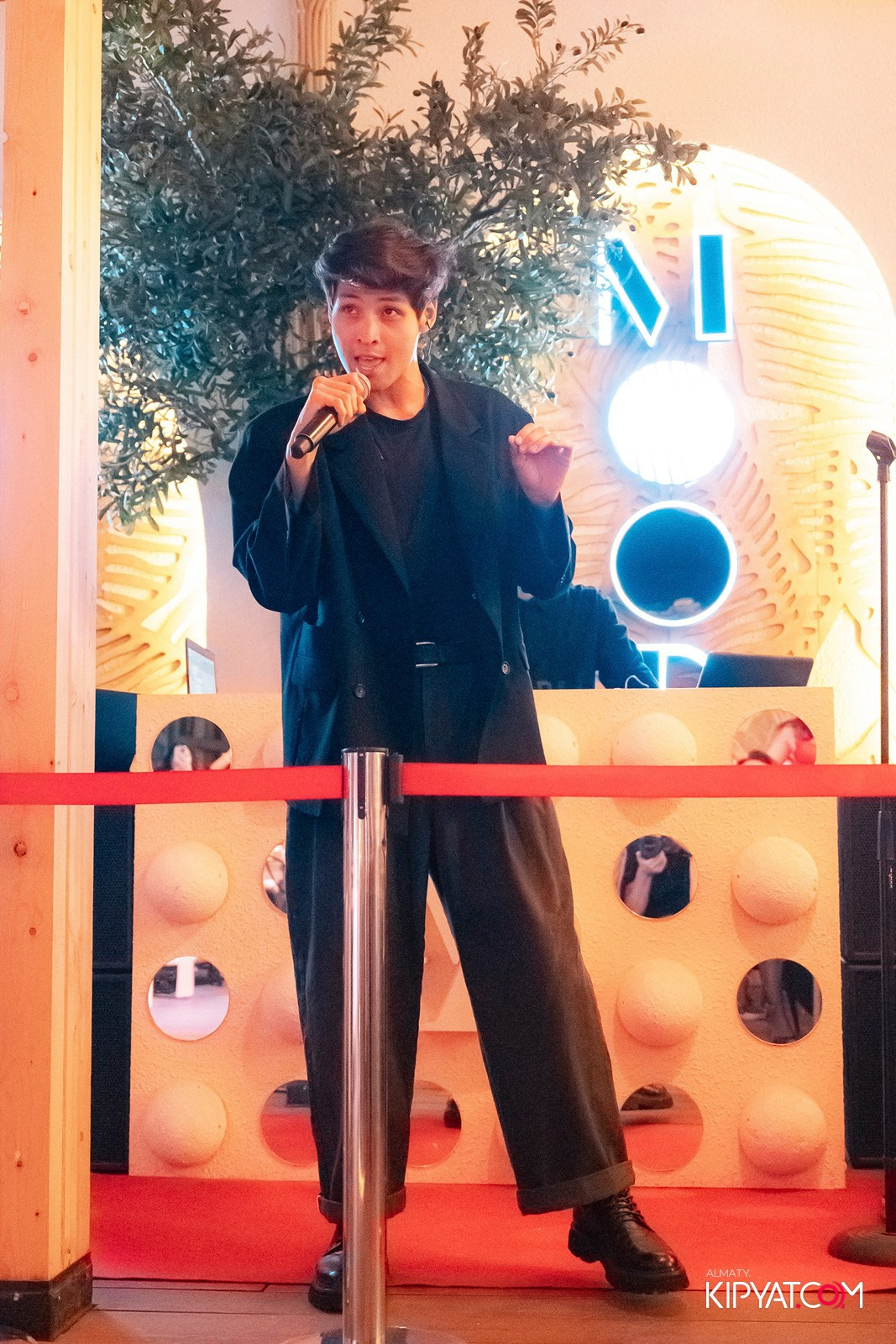 THE BROOKLN B MOOD KARAOKE & TERRACE. КИПЯТКОМ АЛМАТЫ!