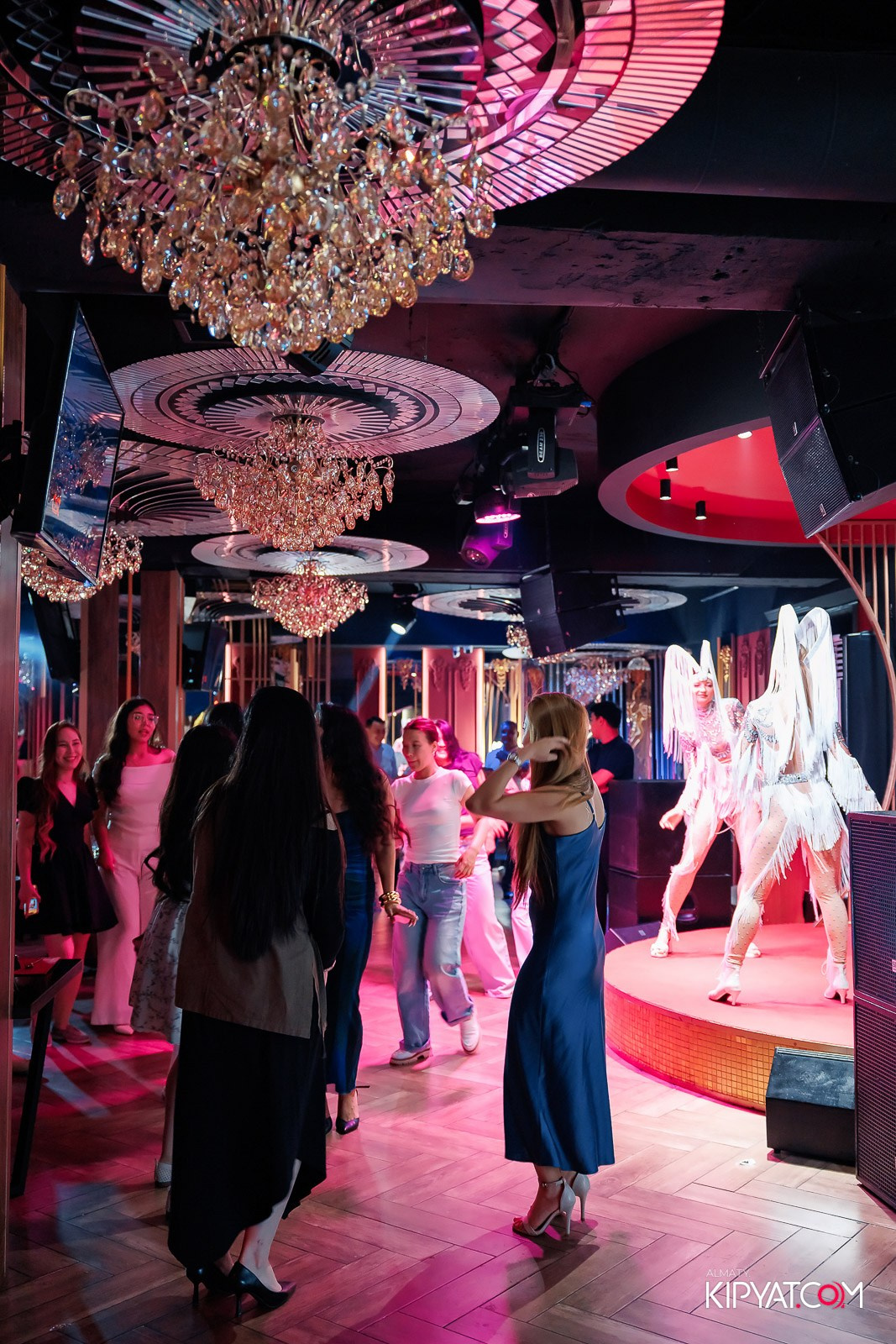 ЗАЯ, НА БИС. КИПЯТКОМ АЛМАТЫ!