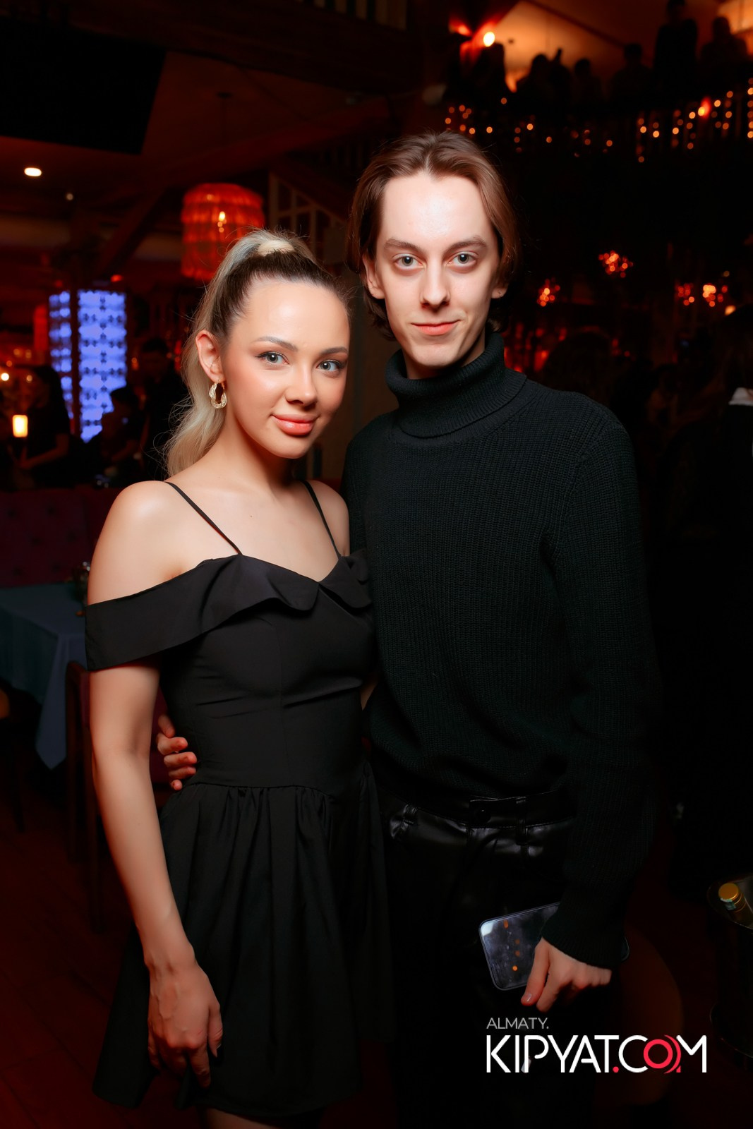 ГРУЗИНСКИЙ ДВОР НА КАБАНБАЙ БАТЫРА. КИПЯТКОМ АЛМАТЫ!