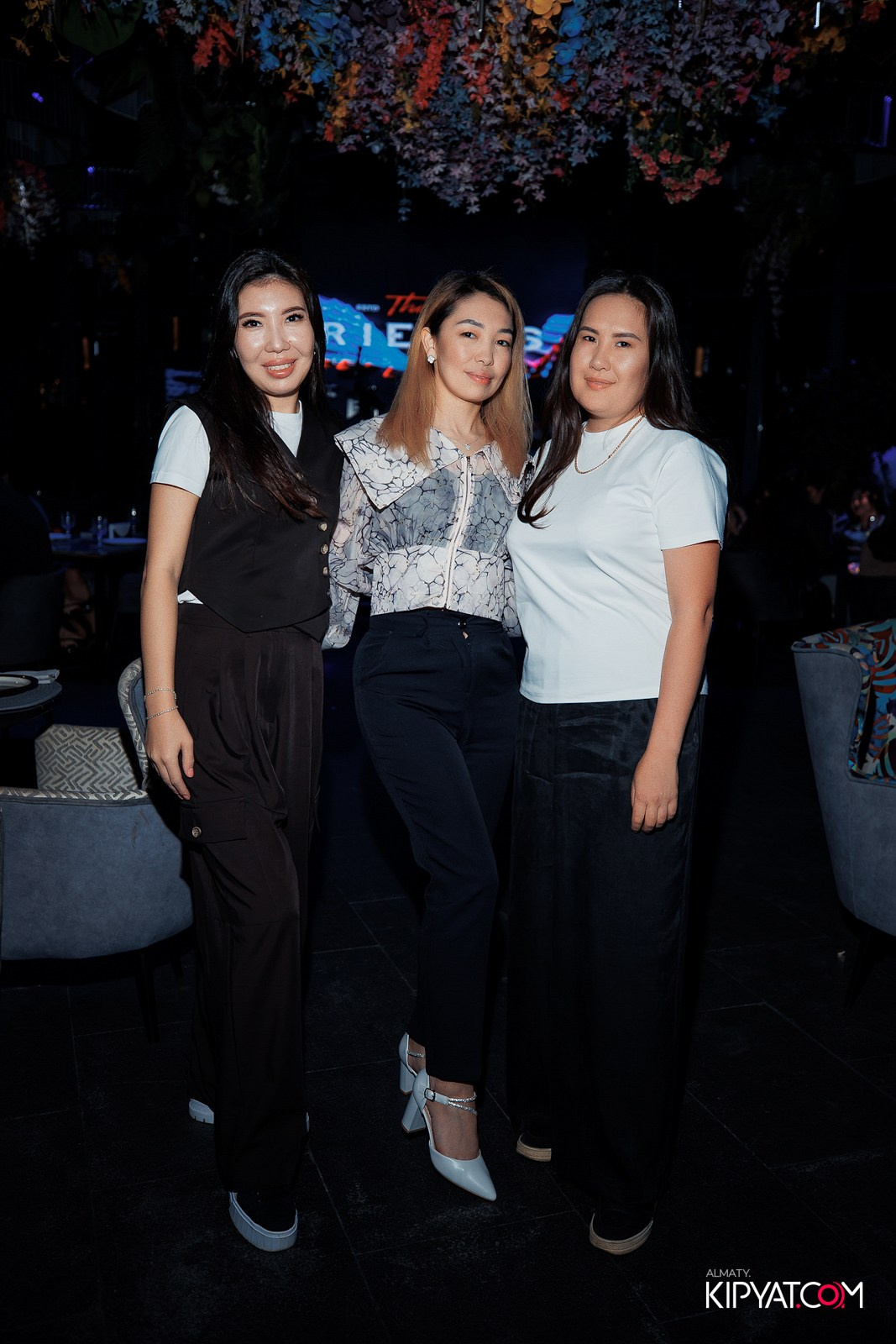 FRIENDS BAR & TERRACE. КИПЯТКОМ АЛМАТЫ!