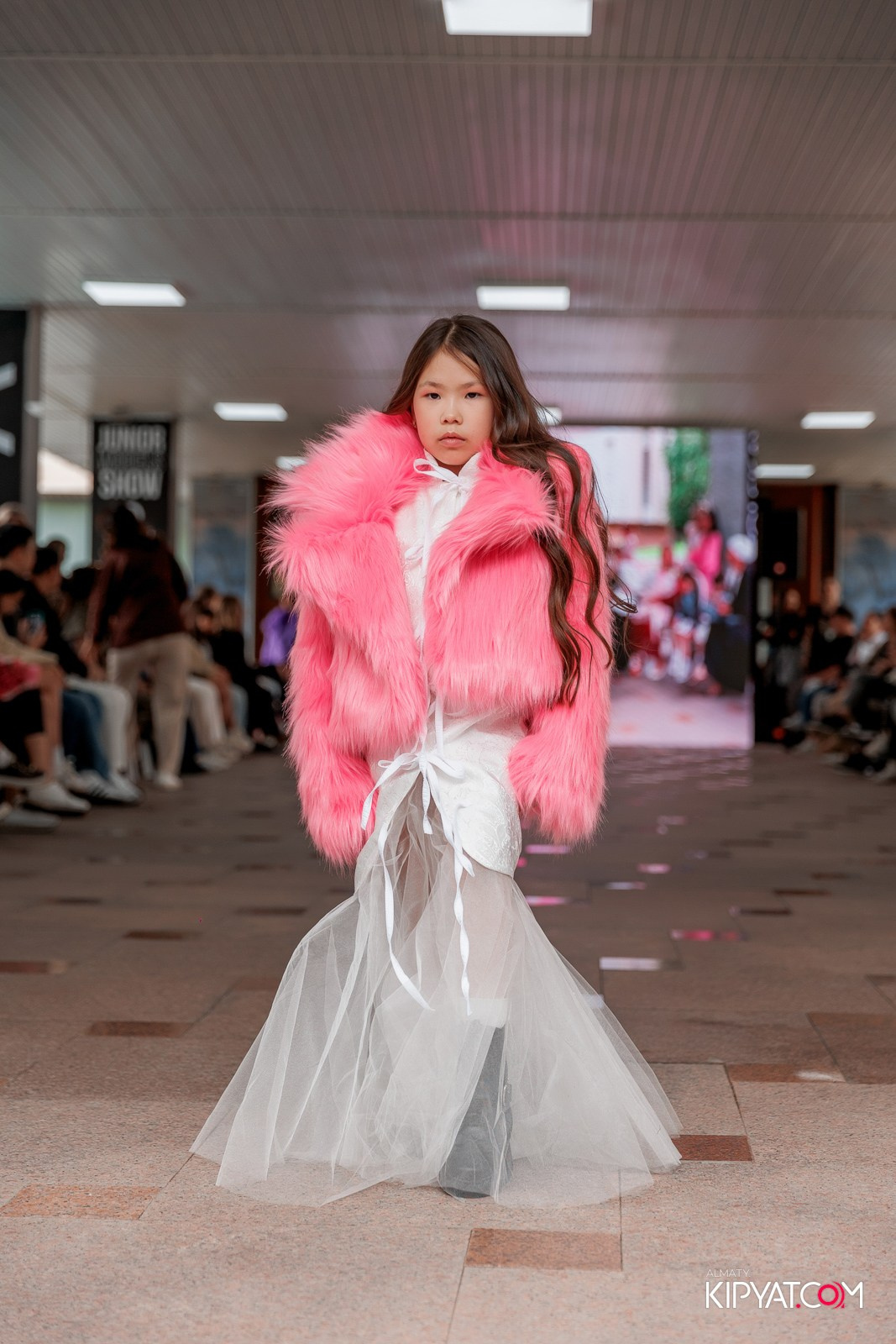JUNIOR FASHION SHOW. КИПЯТКОМ АЛМАТЫ!