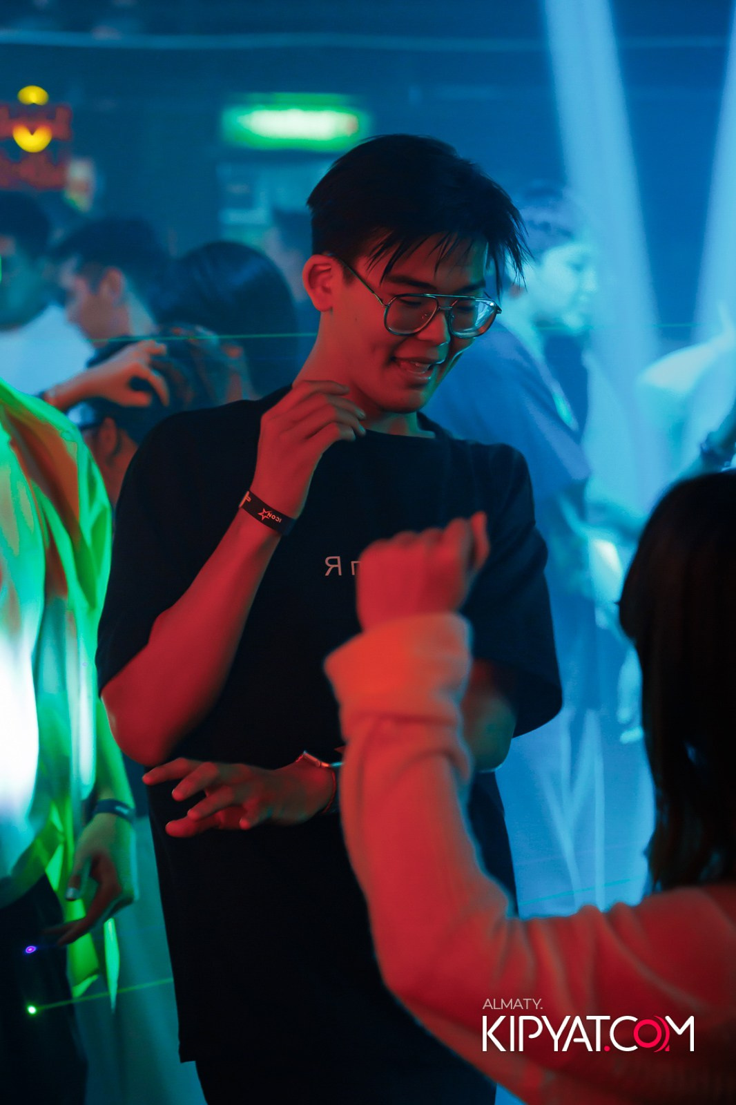 НОЧНОЙ КЛУБ ICON. КИПЯТКОМ АЛМАТЫ!