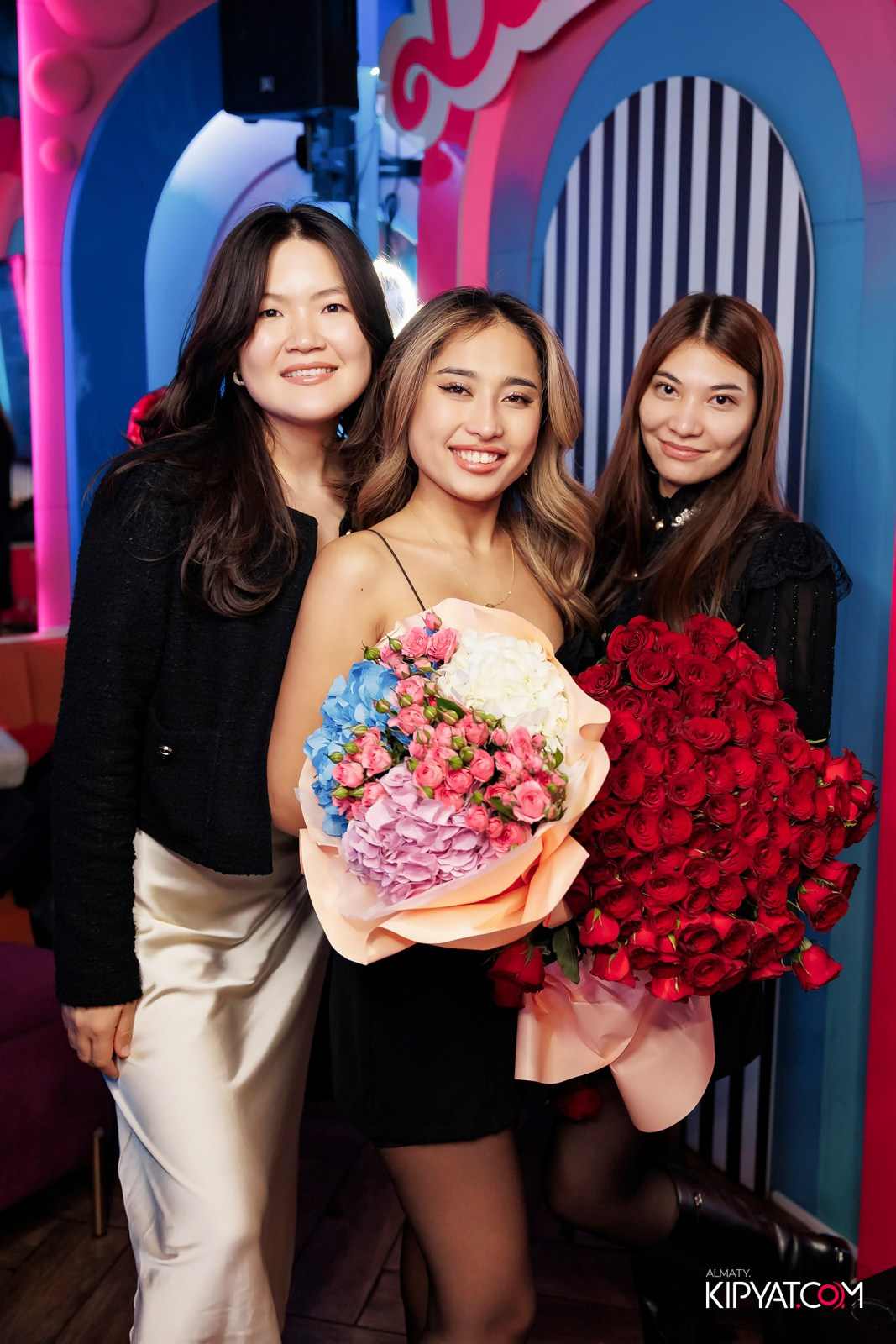 ЗАЯ, НА БИС. КИПЯТКОМ АЛМАТЫ!