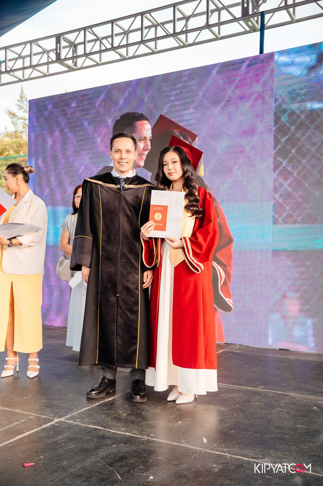 ВРУЧЕНИЕ ДИПЛОМОВ — НАРХОЗ КОЛЛЕДЖ. Part 4. КИПЯТКОМ АЛМАТЫ!
