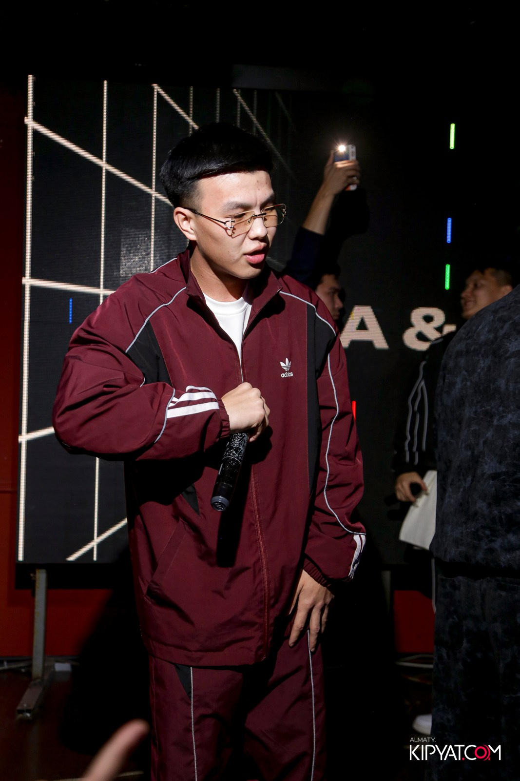 ARAGOSTA ДИСКО-БАР. КИПЯТКОМ АЛМАТЫ!