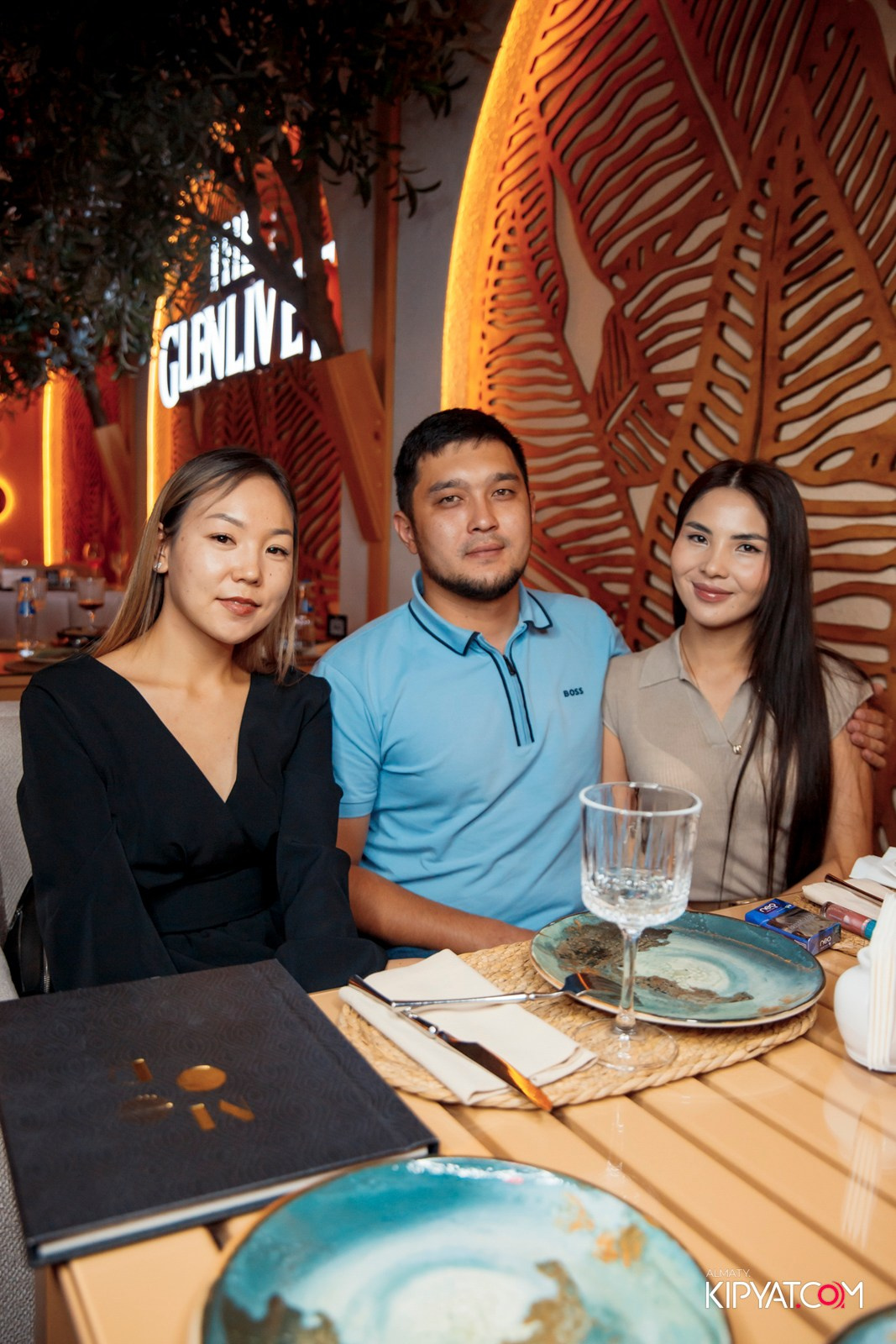 MOOD BAR & TERRACE. КИПЯТКОМ АЛМАТЫ!