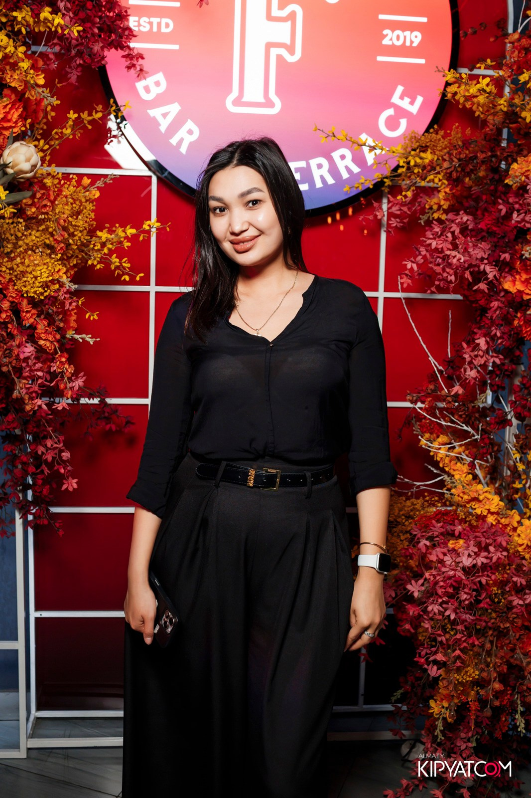 FRIENDS BAR & TERRACE. КИПЯТКОМ АЛМАТЫ!