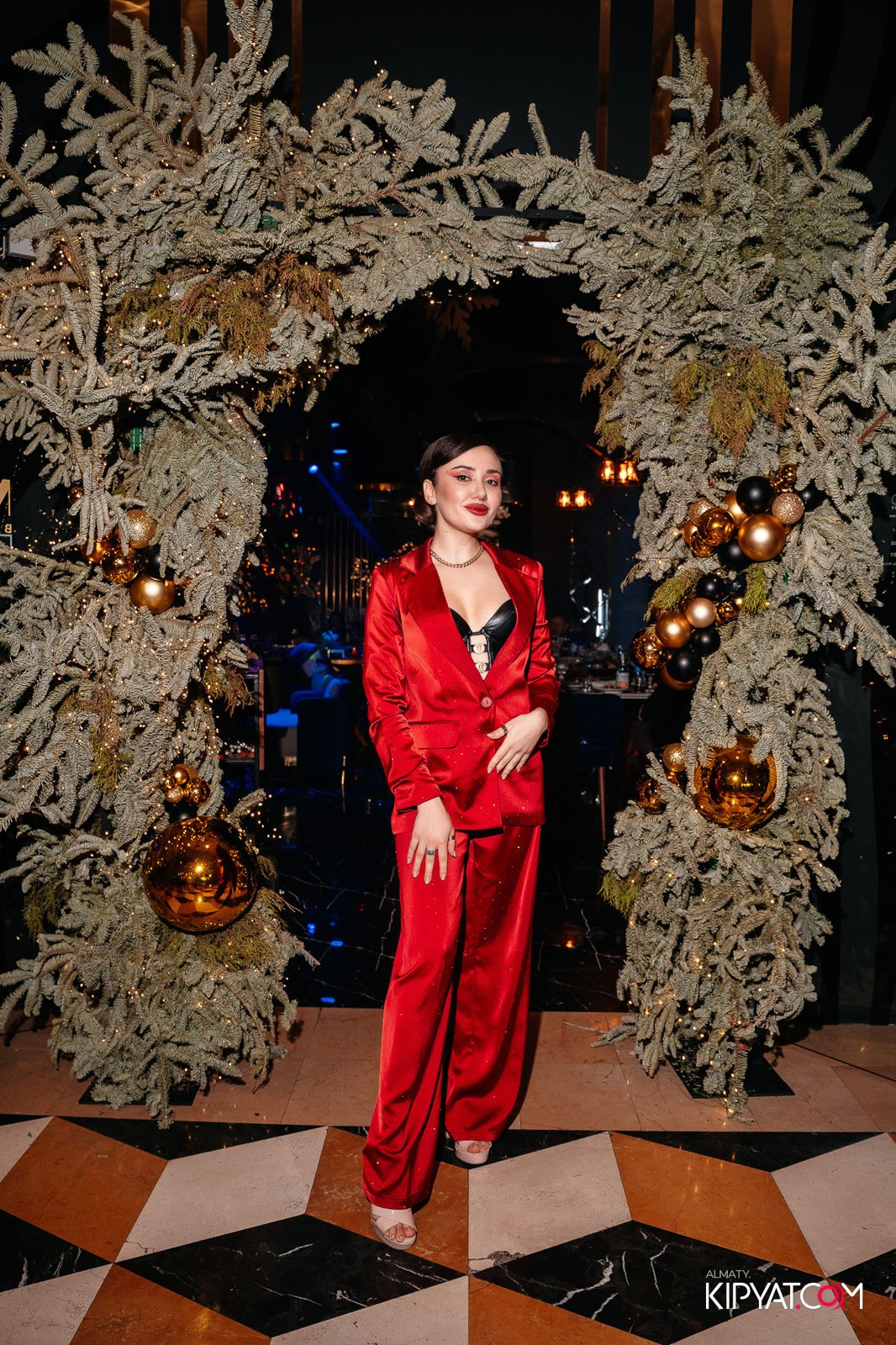 MOOD KARAOKE & TERRACE. КИПЯТКОМ АЛМАТЫ!