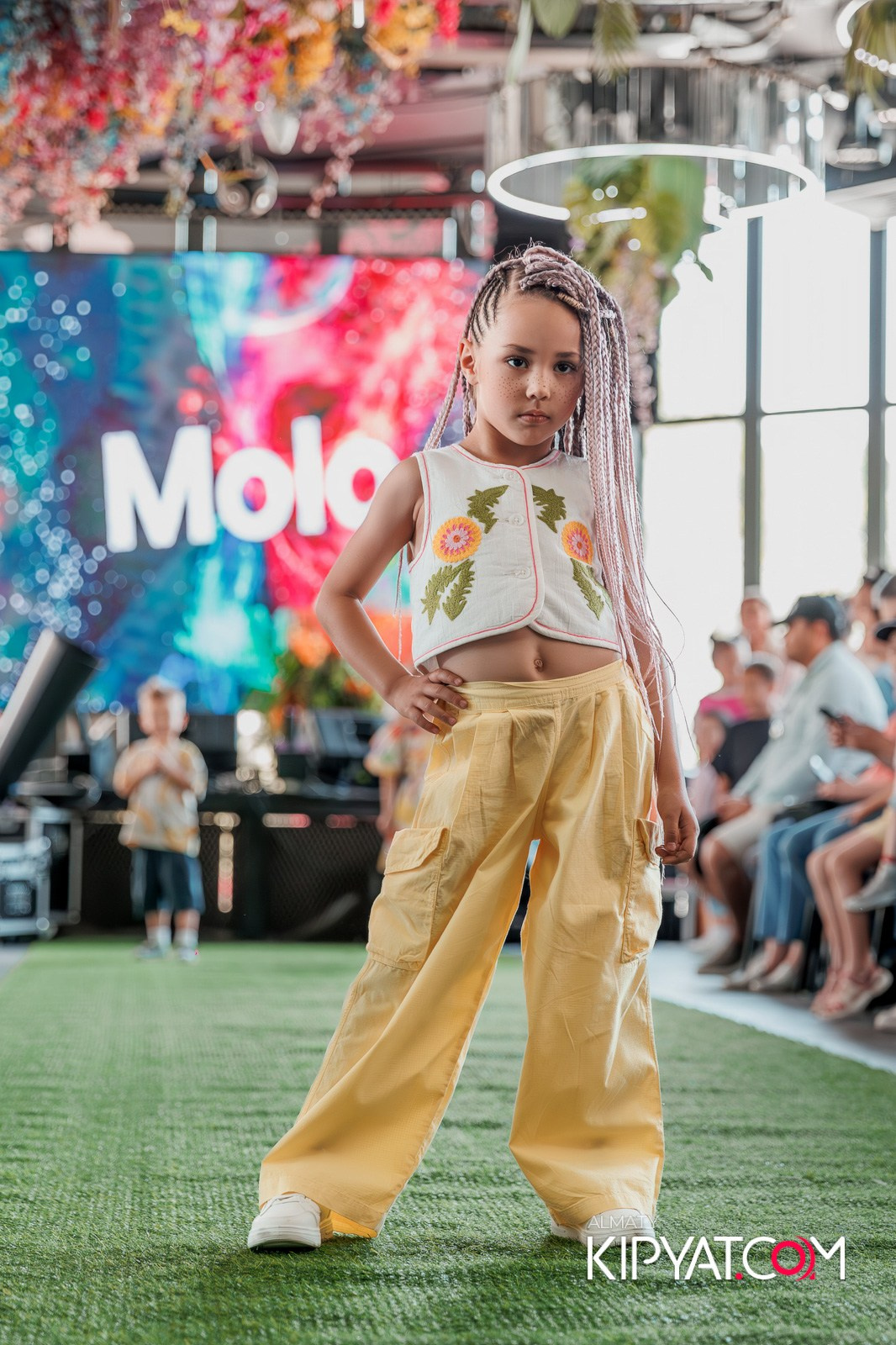 PROM KIDS FASHION SHOW. КИПЯТКОМ АЛМАТЫ!