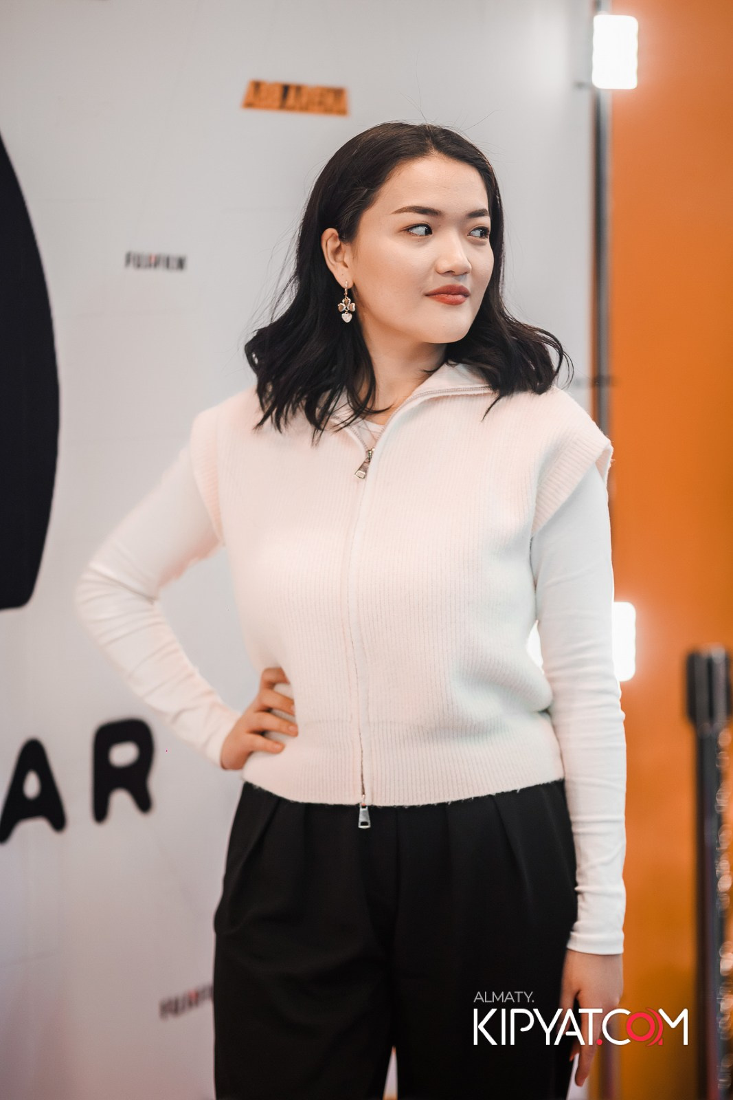 ПРЕЗЕНТАЦИЯ 8 ГРУППЫ КИНОПРОЕКТА «STARBALALAR». КИПЯТКОМ АЛМАТЫ!