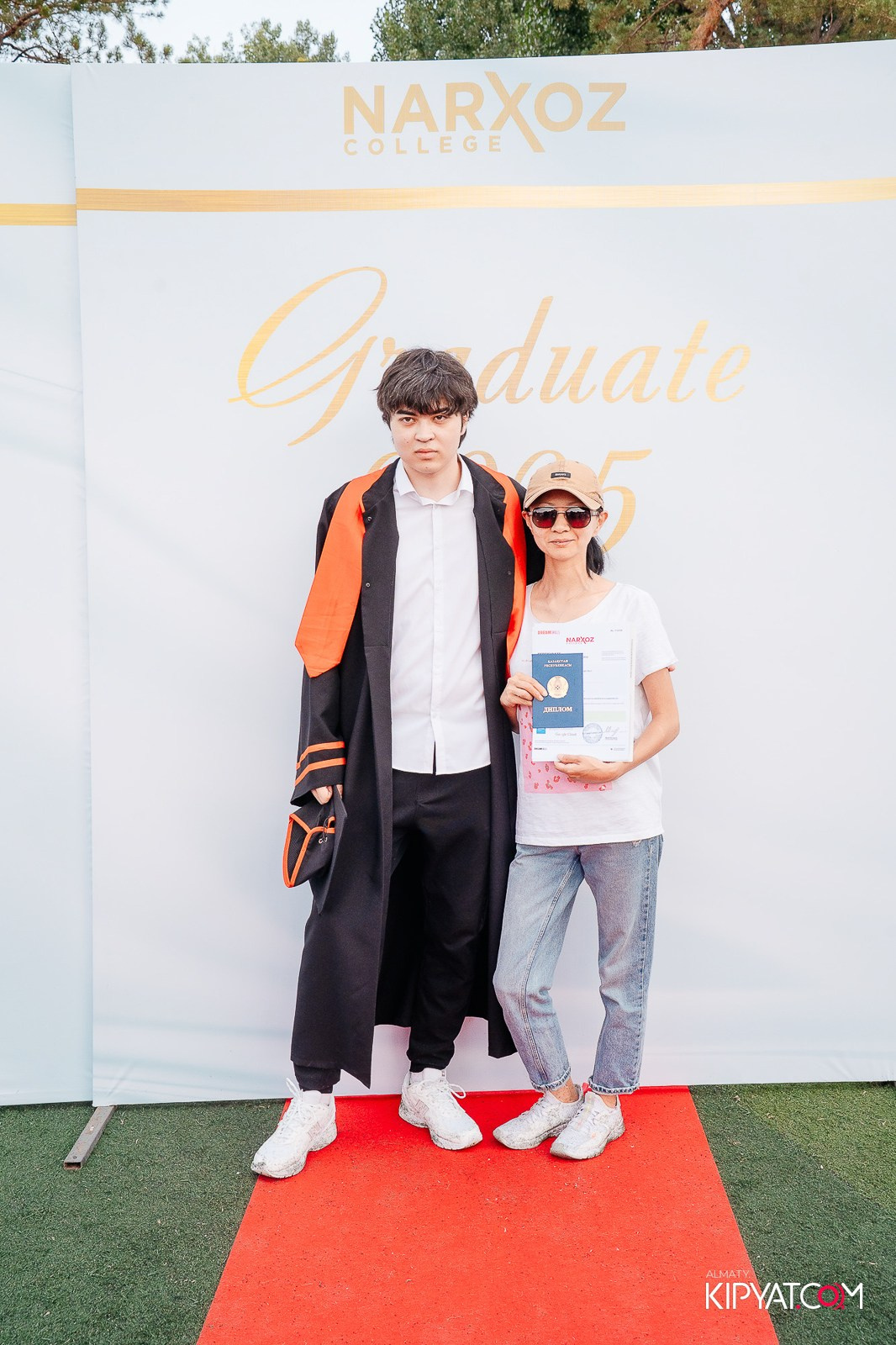 ВРУЧЕНИЕ ДИПЛОМОВ — НАРХОЗ КОЛЛЕДЖ. Part 1. КИПЯТКОМ АЛМАТЫ!