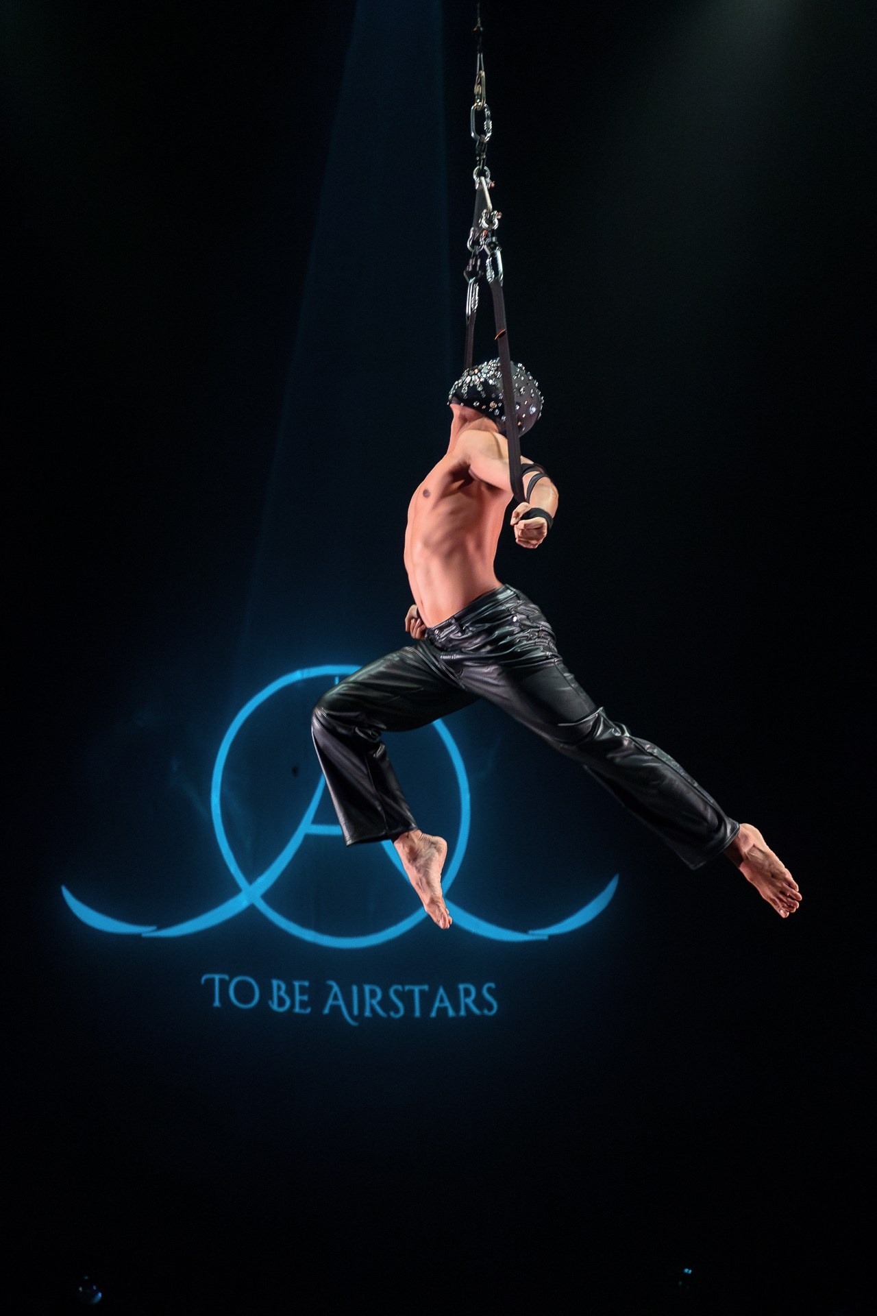 Воздушная гимнастика. Репортажный фотограф в Новосибирске Максим Денисенко