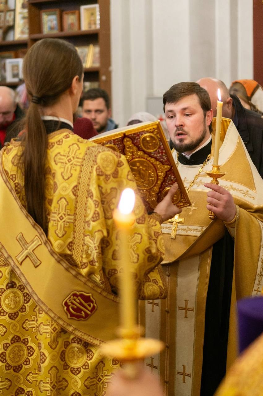 В наш храм доставлен ковчег с частицей мощей Блаженной Матроны Московской. Саратовское Северо-Западное благочиние