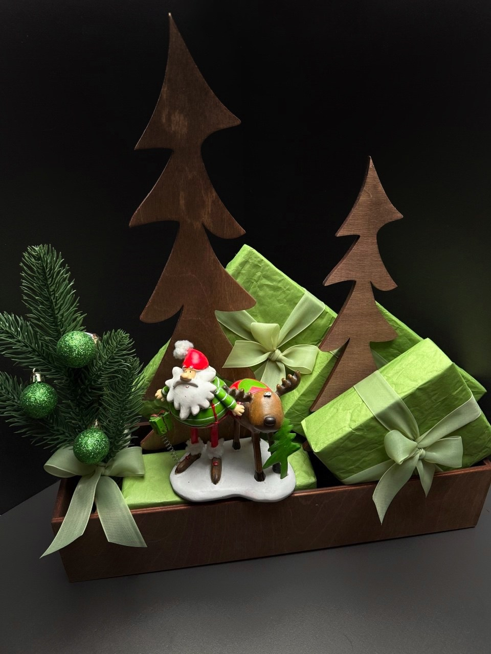 Новогодняя композиция. Студия подарочных наборов «Владия»