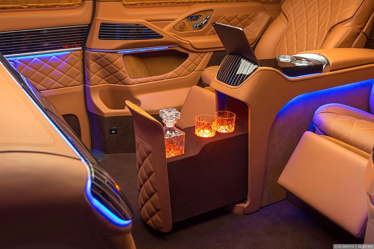 Mercedes V-class. Design Yachts and Cars