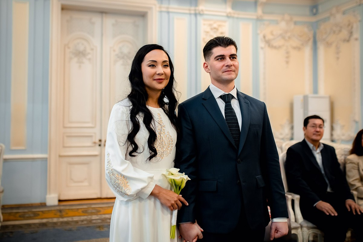 Свадебная фотосессия в ЗАГСе. Свадебный фотограф в Санкт-Петербурге Антон Владимиров