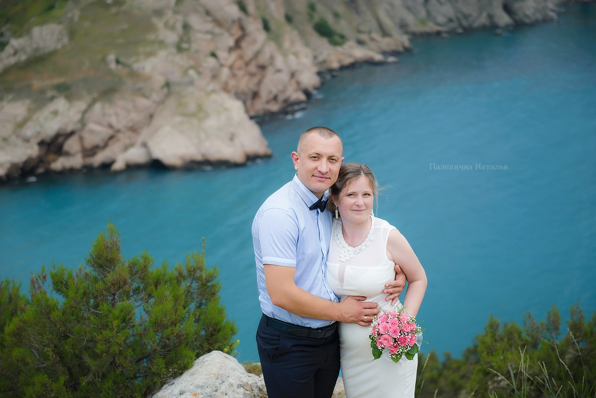 Красивая свадебная фотосессия в Балаклаве