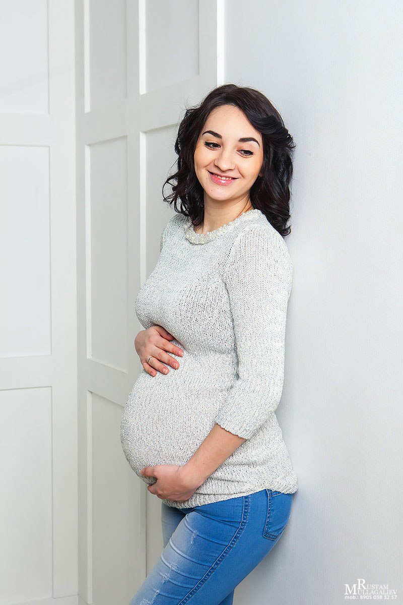Профессиональный свадебный и семейный фотограф Муллагалиев Рустам, тел.: 89050383257 
В ожидании чуда лучше проводить на сроке 7 месяцев, в фотостудии если на улице уже прохладно и можно на природе, если не сильно жарко. В ожидании чуда подразумевает фотосессия беременной мамы. Иногда участником фотосъемки бывает папа. В ожидании чуда лучше согласовывать заранее, предварительно оговорить все нюансы и при надобности забронировать фотостудию. 