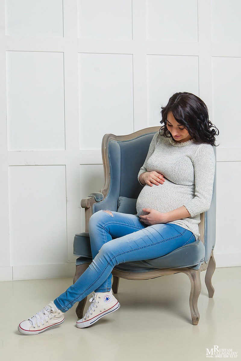 Профессиональный свадебный и семейный фотограф Муллагалиев Рустам, тел.: 89050383257 
В ожидании чуда лучше проводить на сроке 7 месяцев, в фотостудии если на улице уже прохладно и можно на природе, если не сильно жарко. В ожидании чуда подразумевает фотосессия беременной мамы. Иногда участником фотосъемки бывает папа. В ожидании чуда лучше согласовывать заранее, предварительно оговорить все нюансы и при надобности забронировать фотостудию. 