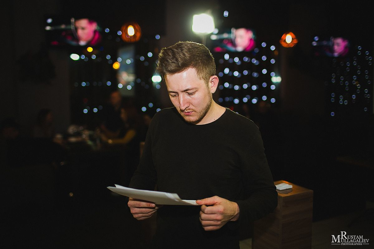 Профессиональный свадебный и семейный фотограф Муллагалиев Рустам, тел.: 89050383257 По мимо свадебной фотосъемки и никахов я так же фотографирую корпоративы, новогодние вечеринки, дни рождения, детские праздники. Занимаюсь так же фотосъемкой юбилеев, мероприятий на открытом воздухе от крупных компаний. Открытие магазинов, торговых центров. 