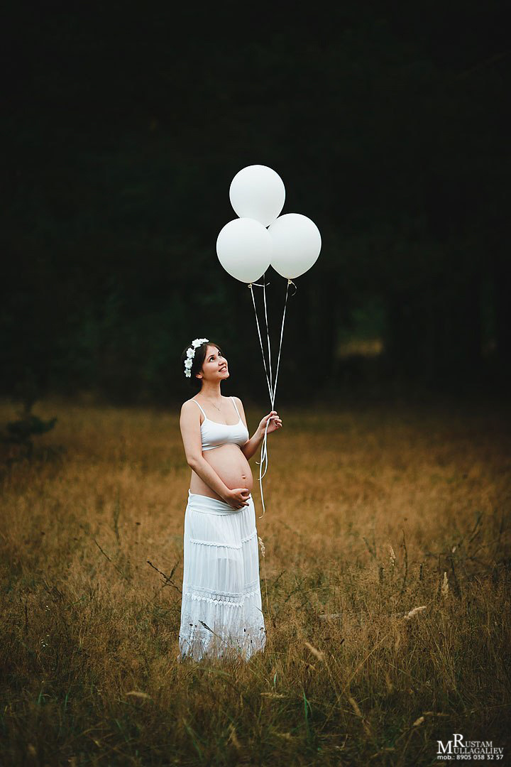 Профессиональный свадебный и семейный фотограф Муллагалиев Рустам, тел.: 89050383257 
В ожидании чуда лучше проводить на сроке 7 месяцев, в фотостудии если на улице уже прохладно и можно на природе, если не сильно жарко. В ожидании чуда подразумевает фотосессия беременной мамы. Иногда участником фотосъемки бывает папа. В ожидании чуда лучше согласовывать заранее, предварительно оговорить все нюансы и при надобности забронировать фотостудию. 