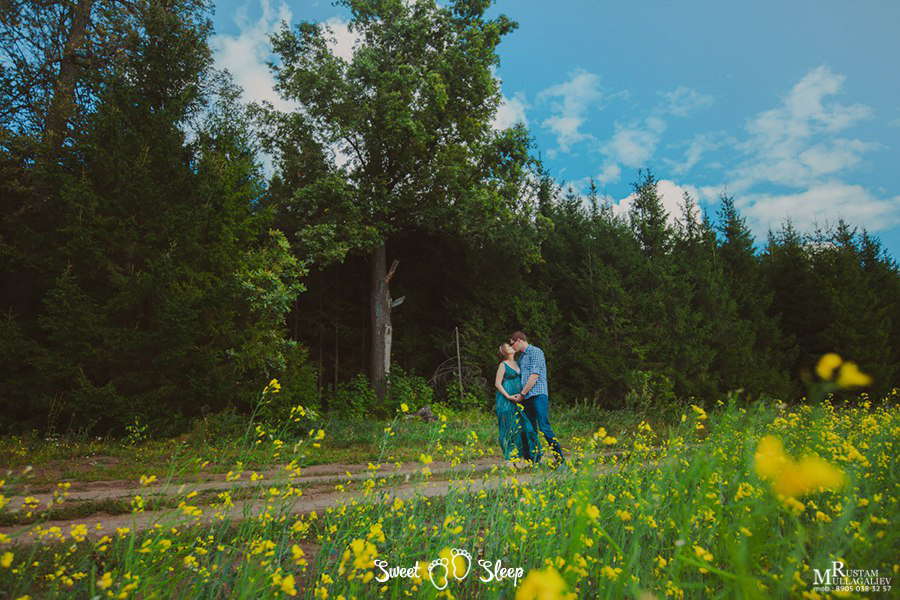 Профессиональный свадебный и семейный фотограф Муллагалиев Рустам, тел.: 89050383257 
В ожидании чуда лучше проводить на сроке 7 месяцев, в фотостудии если на улице уже прохладно и можно на природе, если не сильно жарко. В ожидании чуда подразумевает фотосессия беременной мамы. Иногда участником фотосъемки бывает папа. В ожидании чуда лучше согласовывать заранее, предварительно оговорить все нюансы и при надобности забронировать фотостудию. 