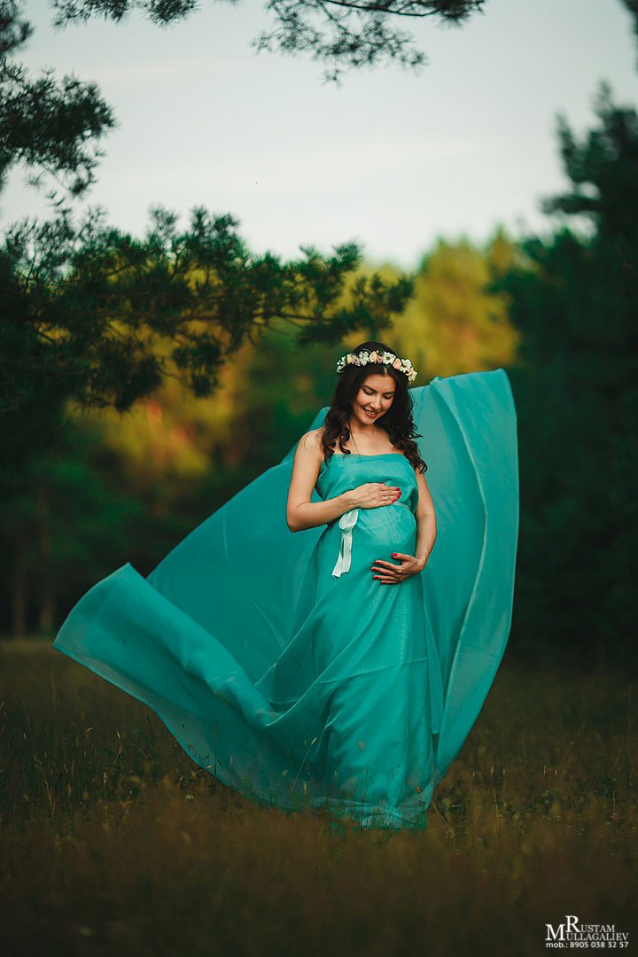 Профессиональный свадебный и семейный фотограф Муллагалиев Рустам, тел.: 89050383257 
В ожидании чуда лучше проводить на сроке 7 месяцев, в фотостудии если на улице уже прохладно и можно на природе, если не сильно жарко. В ожидании чуда подразумевает фотосессия беременной мамы. Иногда участником фотосъемки бывает папа. В ожидании чуда лучше согласовывать заранее, предварительно оговорить все нюансы и при надобности забронировать фотостудию. 