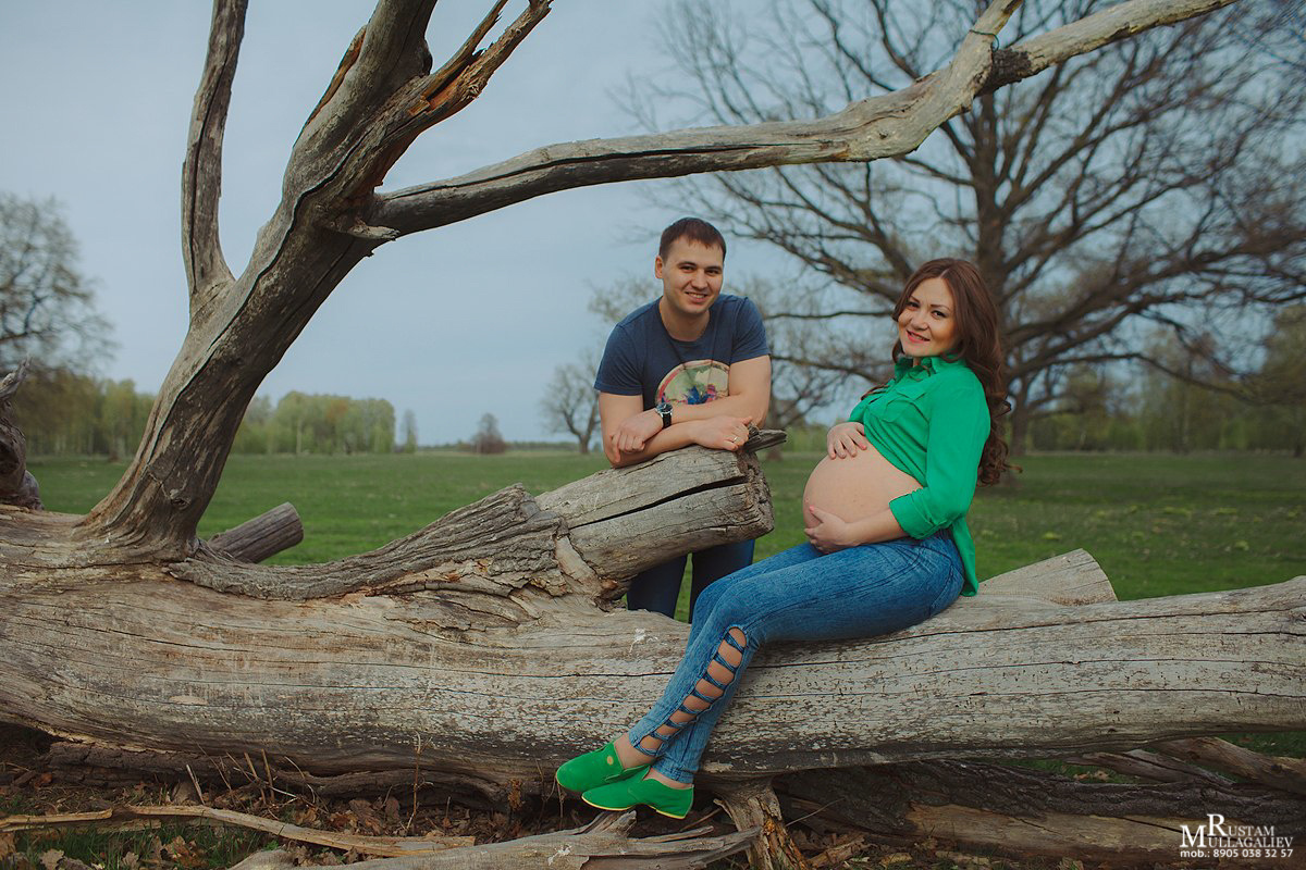 Профессиональный свадебный и семейный фотограф Муллагалиев Рустам, тел.: 89050383257 
В ожидании чуда лучше проводить на сроке 7 месяцев, в фотостудии если на улице уже прохладно и можно на природе, если не сильно жарко. В ожидании чуда подразумевает фотосессия беременной мамы. Иногда участником фотосъемки бывает папа. В ожидании чуда лучше согласовывать заранее, предварительно оговорить все нюансы и при надобности забронировать фотостудию. 