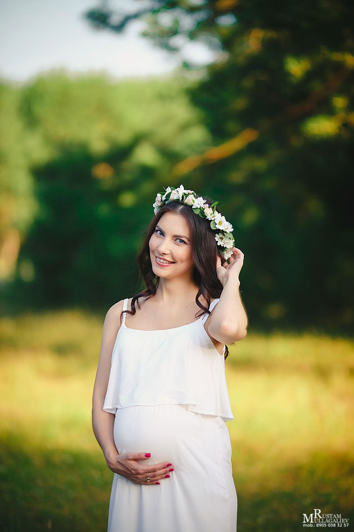 Профессиональный свадебный и семейный фотограф Муллагалиев Рустам, тел.: 89050383257 
В ожидании чуда лучше проводить на сроке 7 месяцев, в фотостудии если на улице уже прохладно и можно на природе, если не сильно жарко. В ожидании чуда подразумевает фотосессия беременной мамы. Иногда участником фотосъемки бывает папа. В ожидании чуда лучше согласовывать заранее, предварительно оговорить все нюансы и при надобности забронировать фотостудию. 