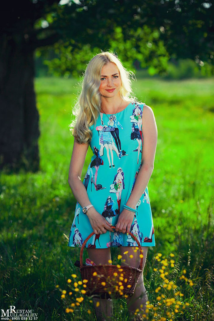 Профессиональный свадебный и семейный фотограф Муллагалиев Рустам, тел.: 89050383257 
Фотосессия в фотостудии моделей, индивидуальная фотосессия на природе, на закате , на пляже. Фотосессия на улице в мае с яблонями казань, фотосессия в яблонях, цветения яблонь.  фотосессия в студии, подарочный сертификат на фотосессию, модель, фотостудия казань, макияж казань, прическа казань, фотограф казань, модель казань, модельное агентство, фотосессии на улице, интерьерная фотосъемка