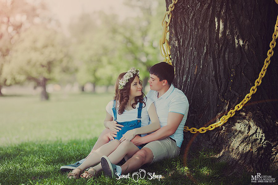 Профессиональный свадебный и семейный фотограф Муллагалиев Рустам, тел.: 89050383257 
В ожидании чуда лучше проводить на сроке 7 месяцев, в фотостудии если на улице уже прохладно и можно на природе, если не сильно жарко. В ожидании чуда подразумевает фотосессия беременной мамы. Иногда участником фотосъемки бывает папа. В ожидании чуда лучше согласовывать заранее, предварительно оговорить все нюансы и при надобности забронировать фотостудию. 