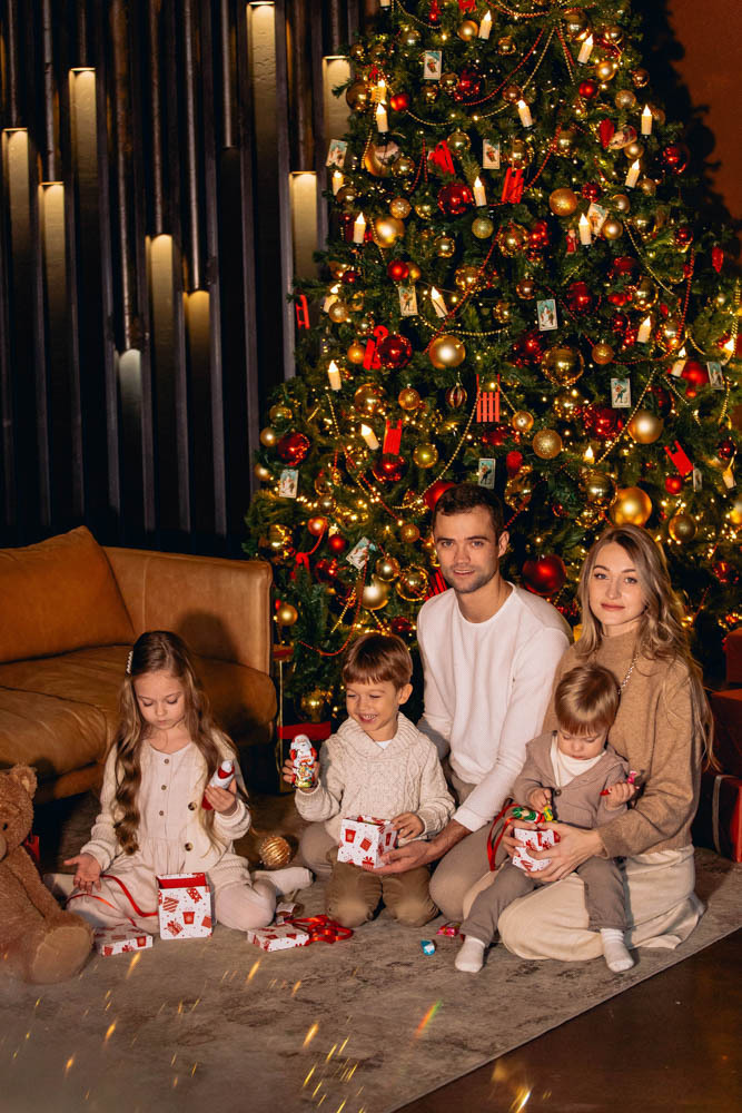 Анна и её семья. Фотограф Харитонова Наталья