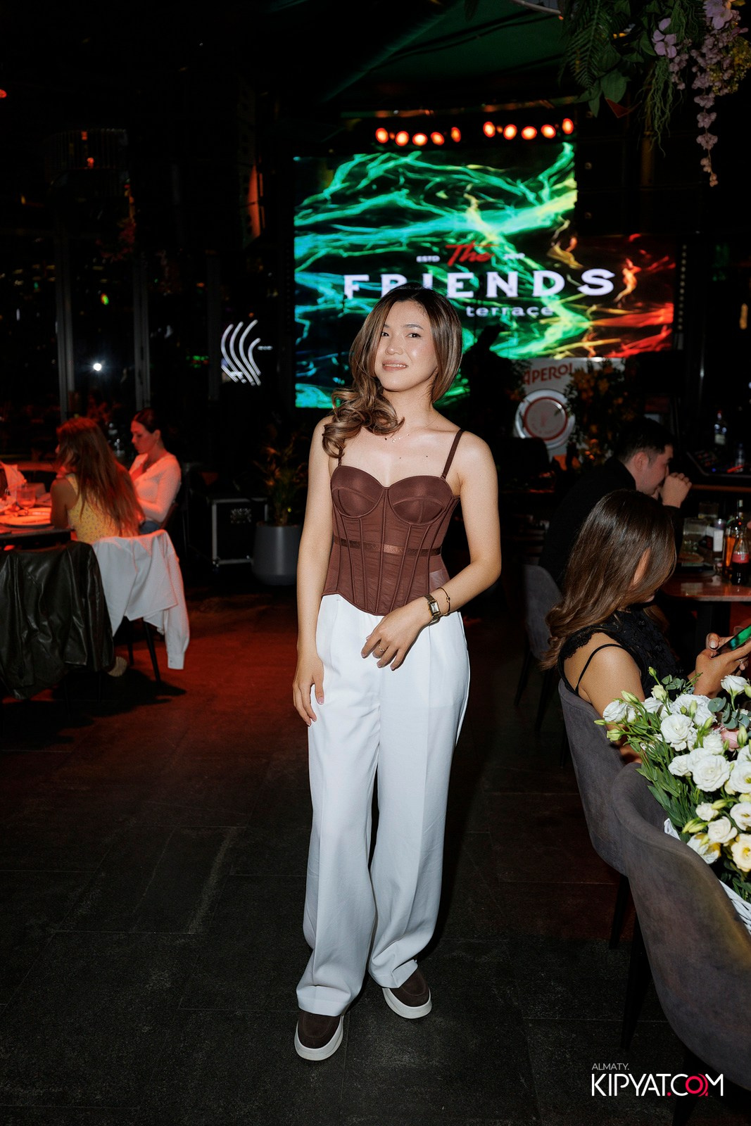 FRIENDS BAR & TERRACE. КИПЯТКОМ АЛМАТЫ! Фотосъемка мероприятий в Алматы