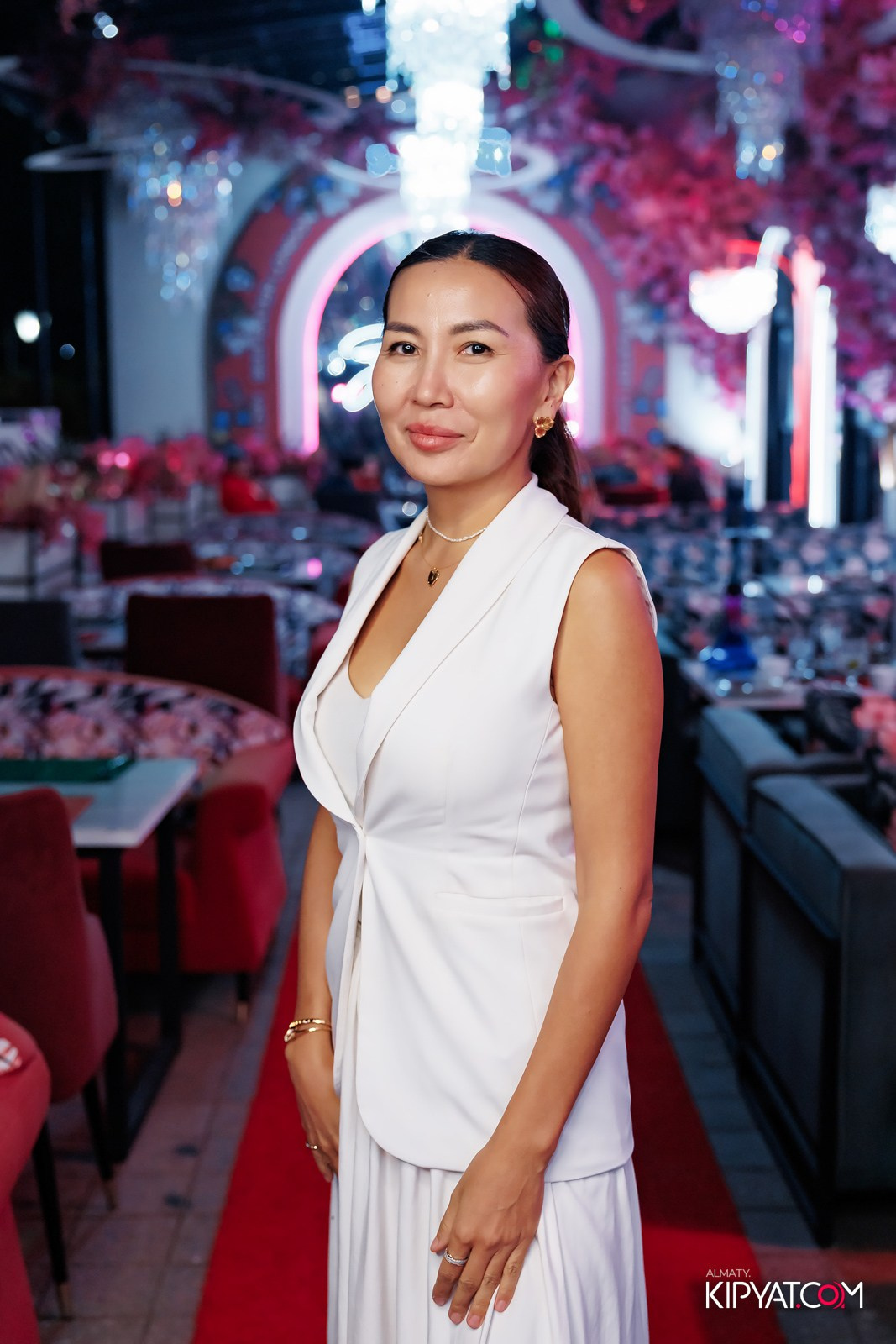 ЗАЯ, НА БИС. КИПЯТКОМ АЛМАТЫ!