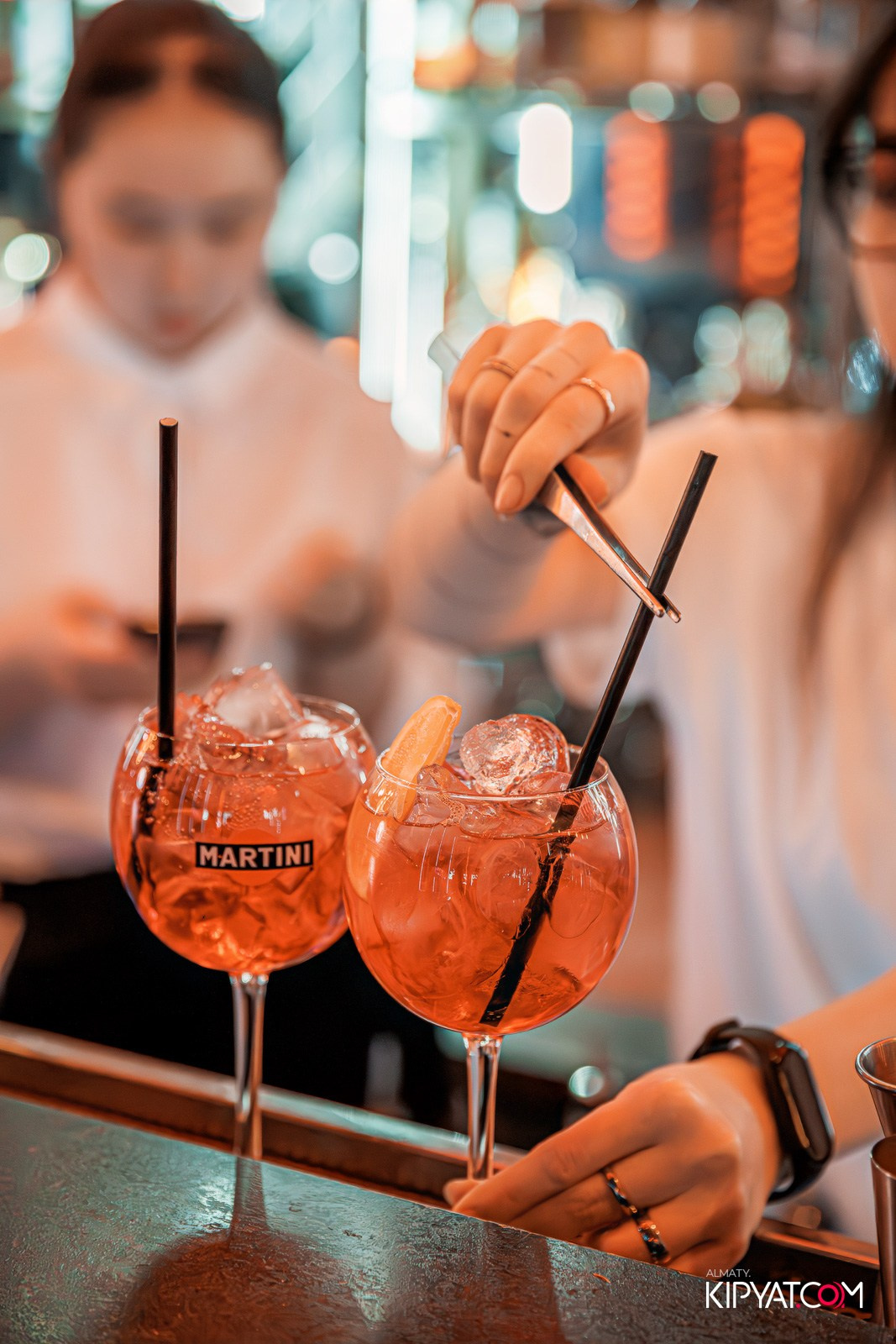 FRIENDS BAR & TERRACE. КИПЯТКОМ АЛМАТЫ!