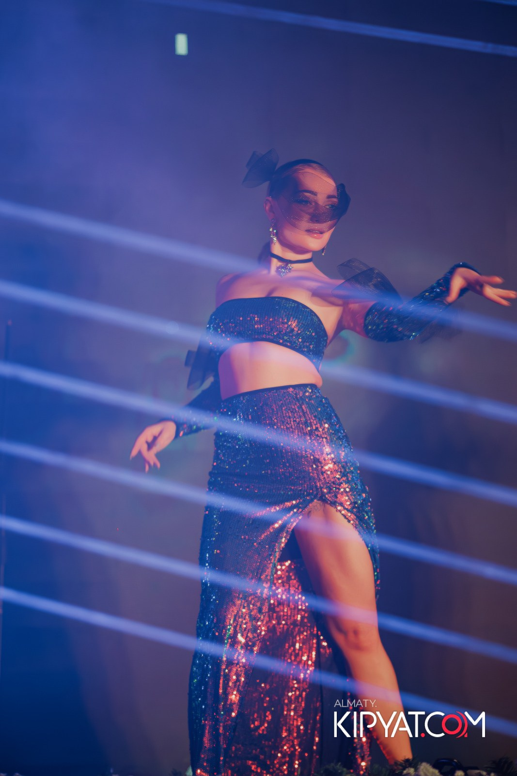 SANTA BARBARA — ПИТ ДЖЕЙСОН (ГР. ПРЕМЬЕР-МИНИСТР) И ИЛЬЯ ЗУДИН (ГР. ДИНАМИТ) НА ПРЕДНОВОГОДНЕЙ ВЕЧЕРИНКЕ. КИПЯТКОМ АЛМАТЫ!