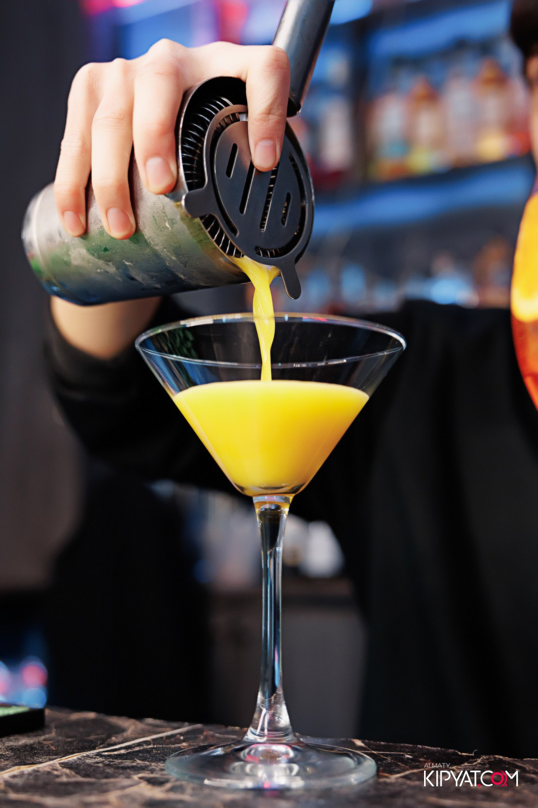 УХО И МЕДВЕДЬ НА ГАГАРИНА. КИПЯТКОМ АЛМАТЫ!