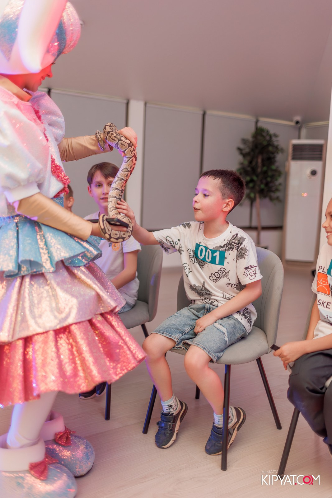 КВЕСТ-ШОУ ALAROVICH ИГРА В КАЛЬМАРА. КИПЯТКОМ АЛМАТЫ!