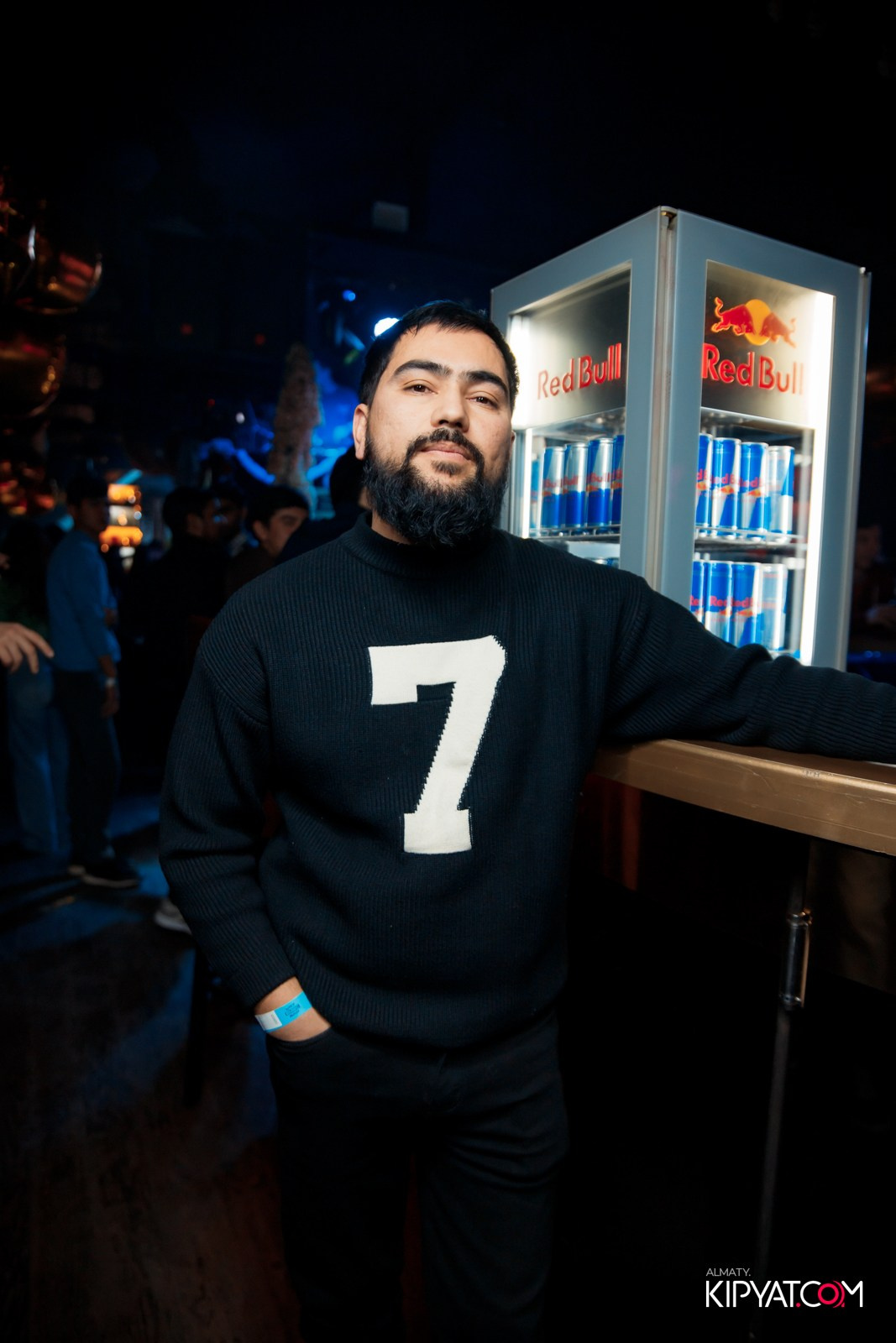 UYAT EMES BAR. КИПЯТКОМ АЛМАТЫ!