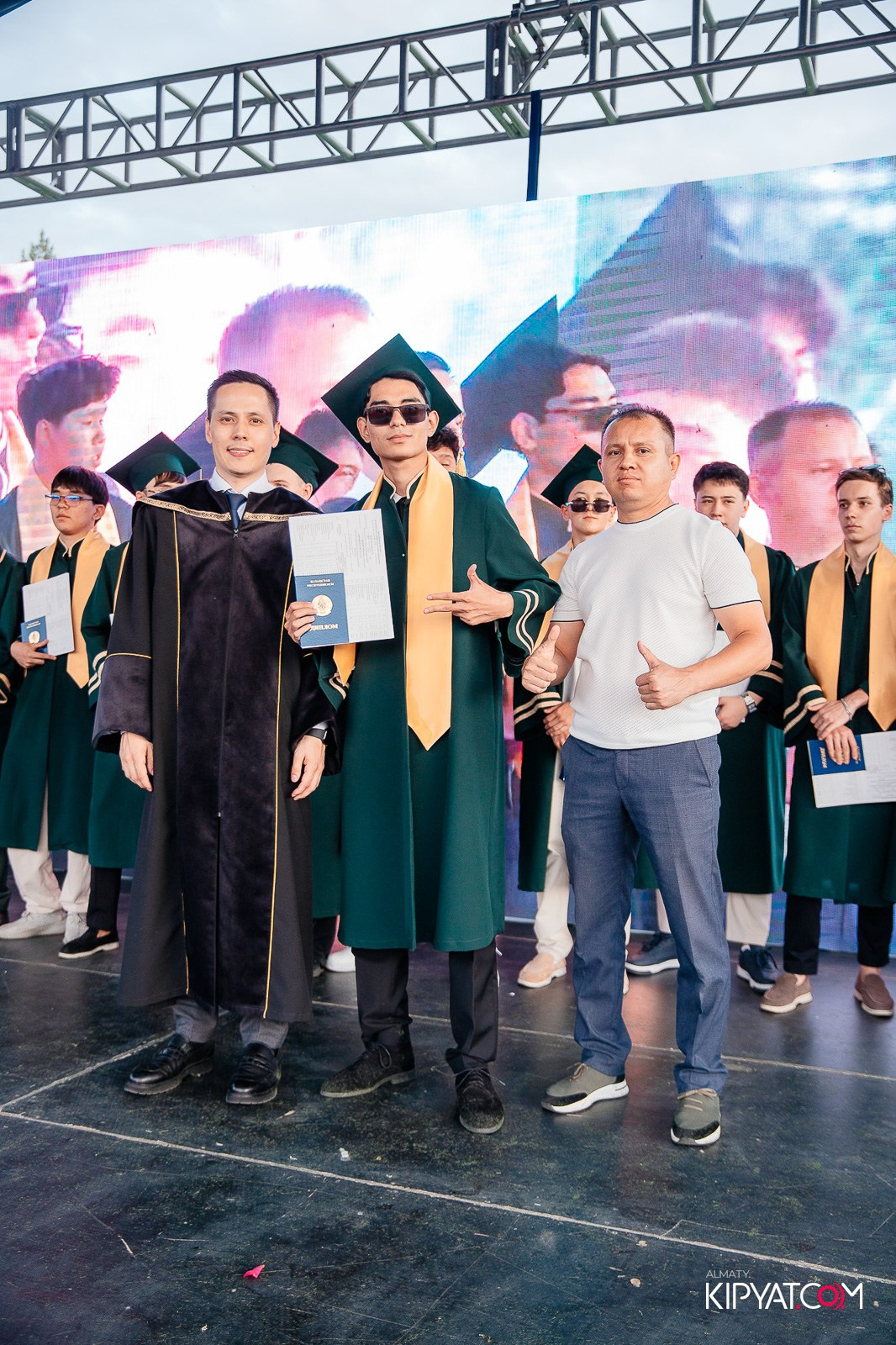 ВРУЧЕНИЕ ДИПЛОМОВ — НАРХОЗ КОЛЛЕДЖ. Part 4. КИПЯТКОМ АЛМАТЫ!