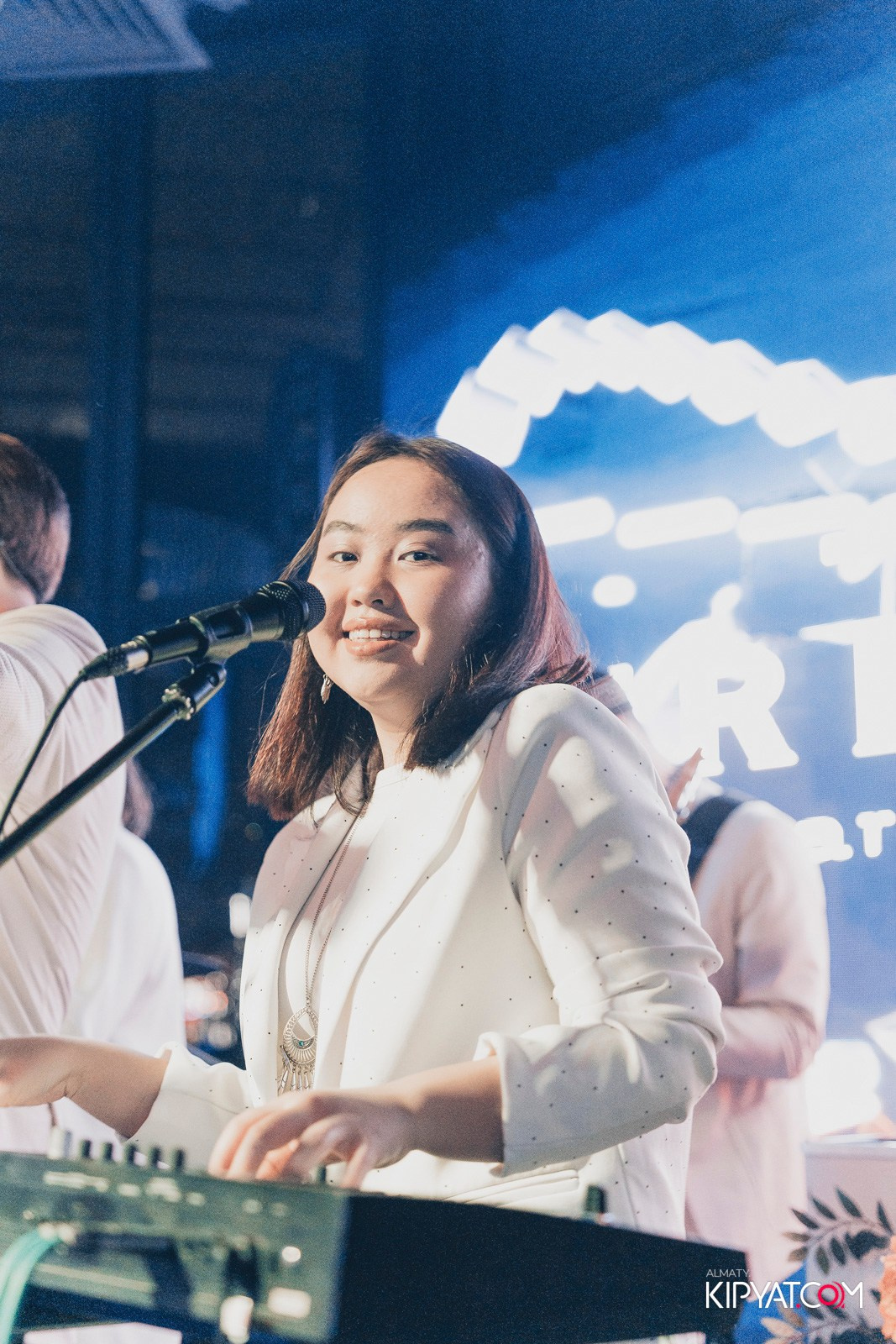 FRIENDS BAR & TERRACE. КИПЯТКОМ АЛМАТЫ!