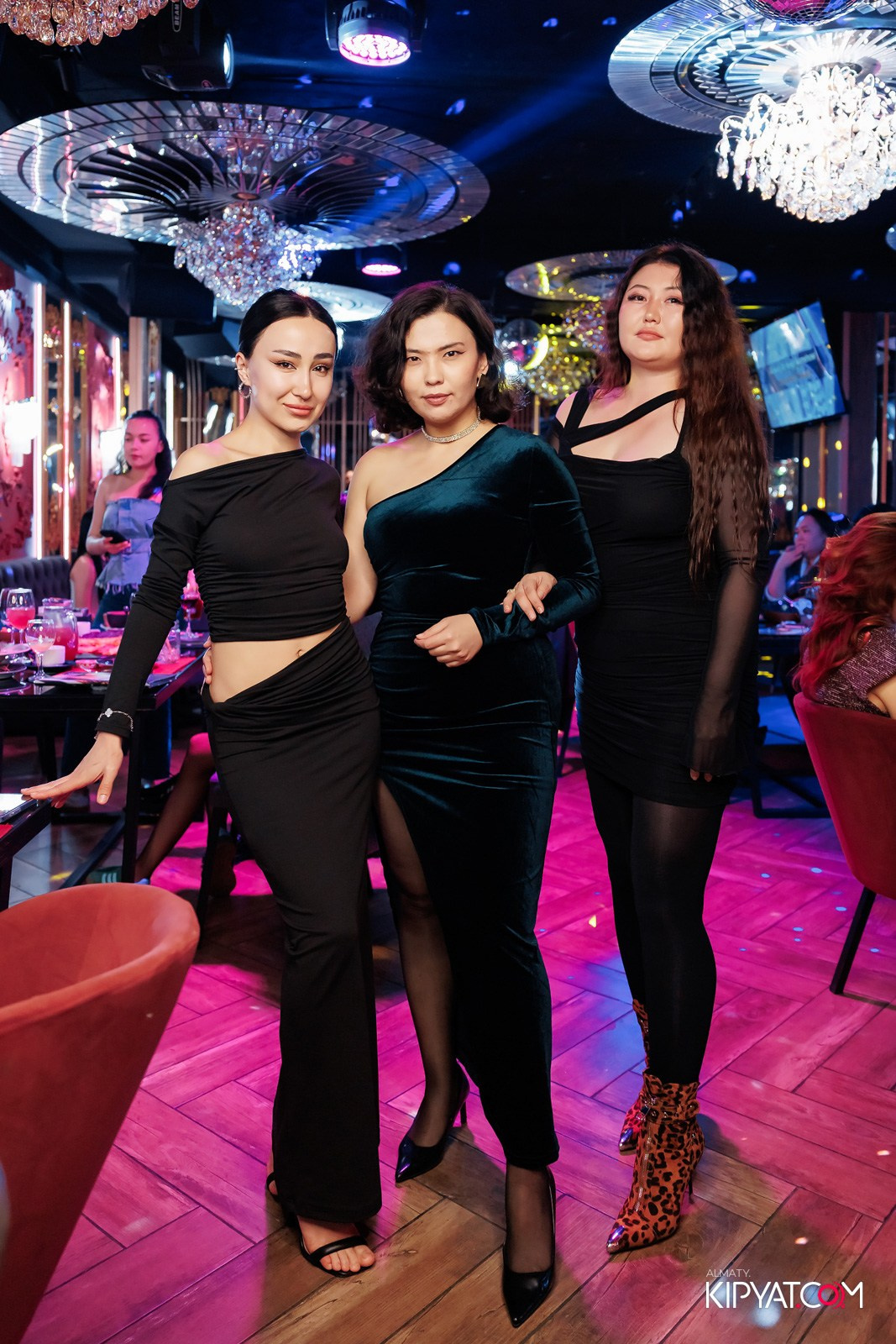 ЗАЯ, НА БИС. КИПЯТКОМ АЛМАТЫ!