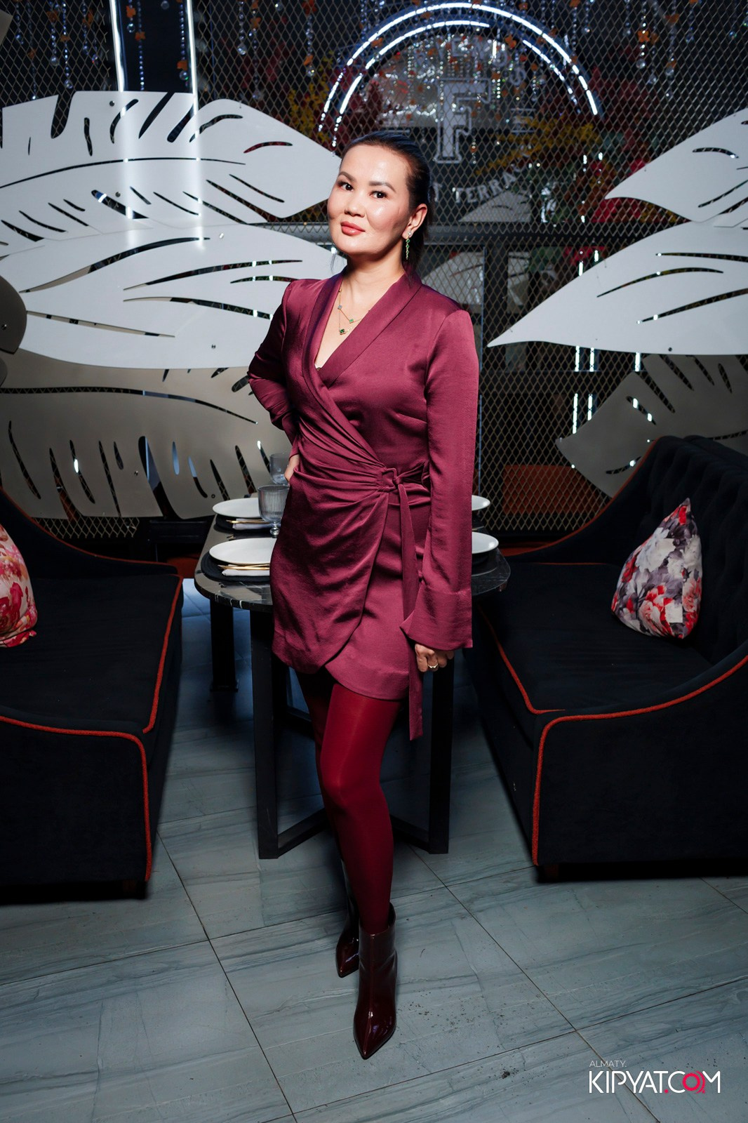 FRIENDS BAR & TERRACE. КИПЯТКОМ АЛМАТЫ!