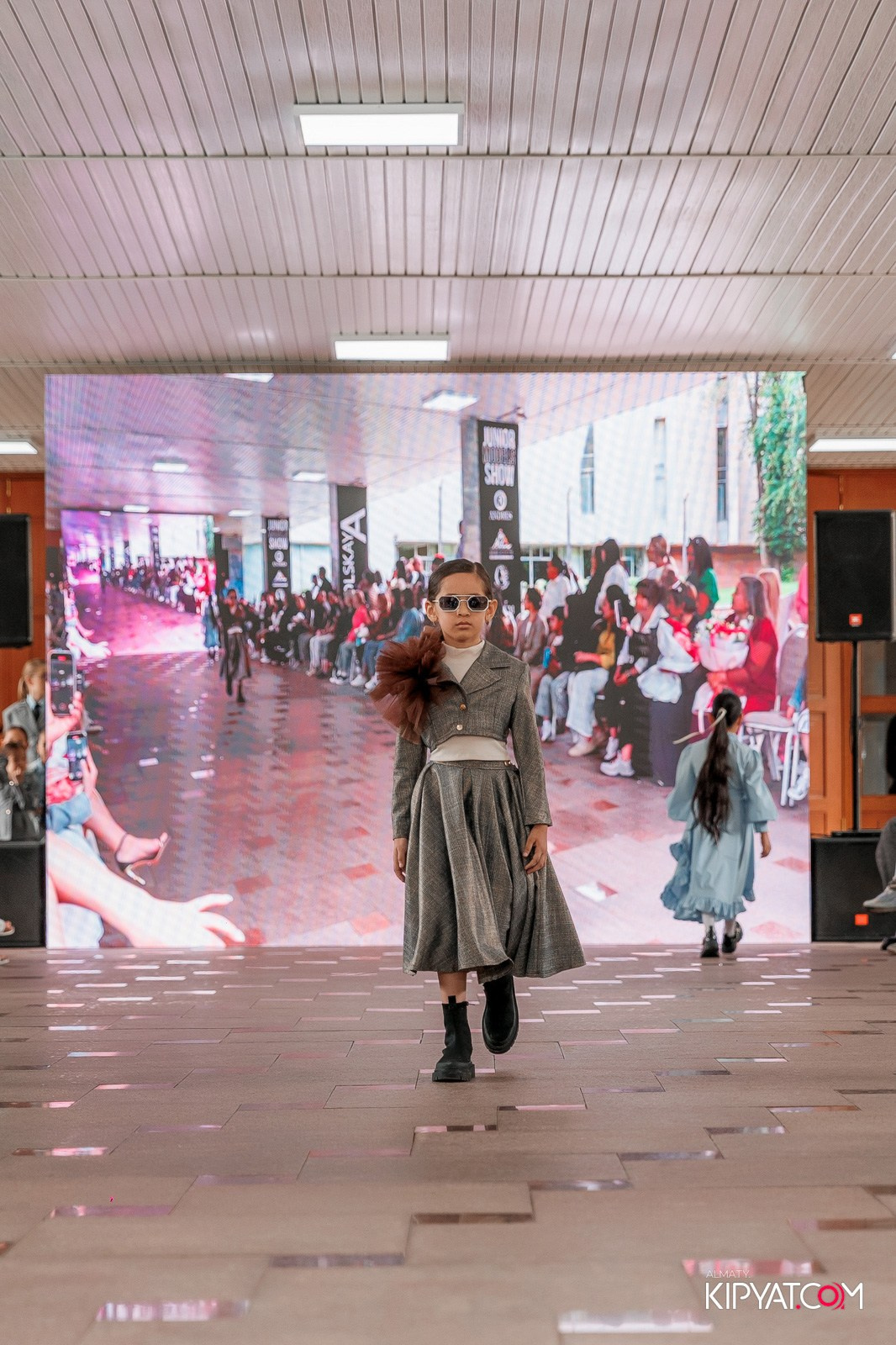 JUNIOR FASHION SHOW. КИПЯТКОМ АЛМАТЫ!