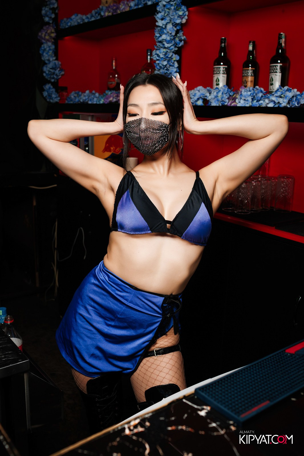 UYAT EMES BAR. КИПЯТКОМ АЛМАТЫ!